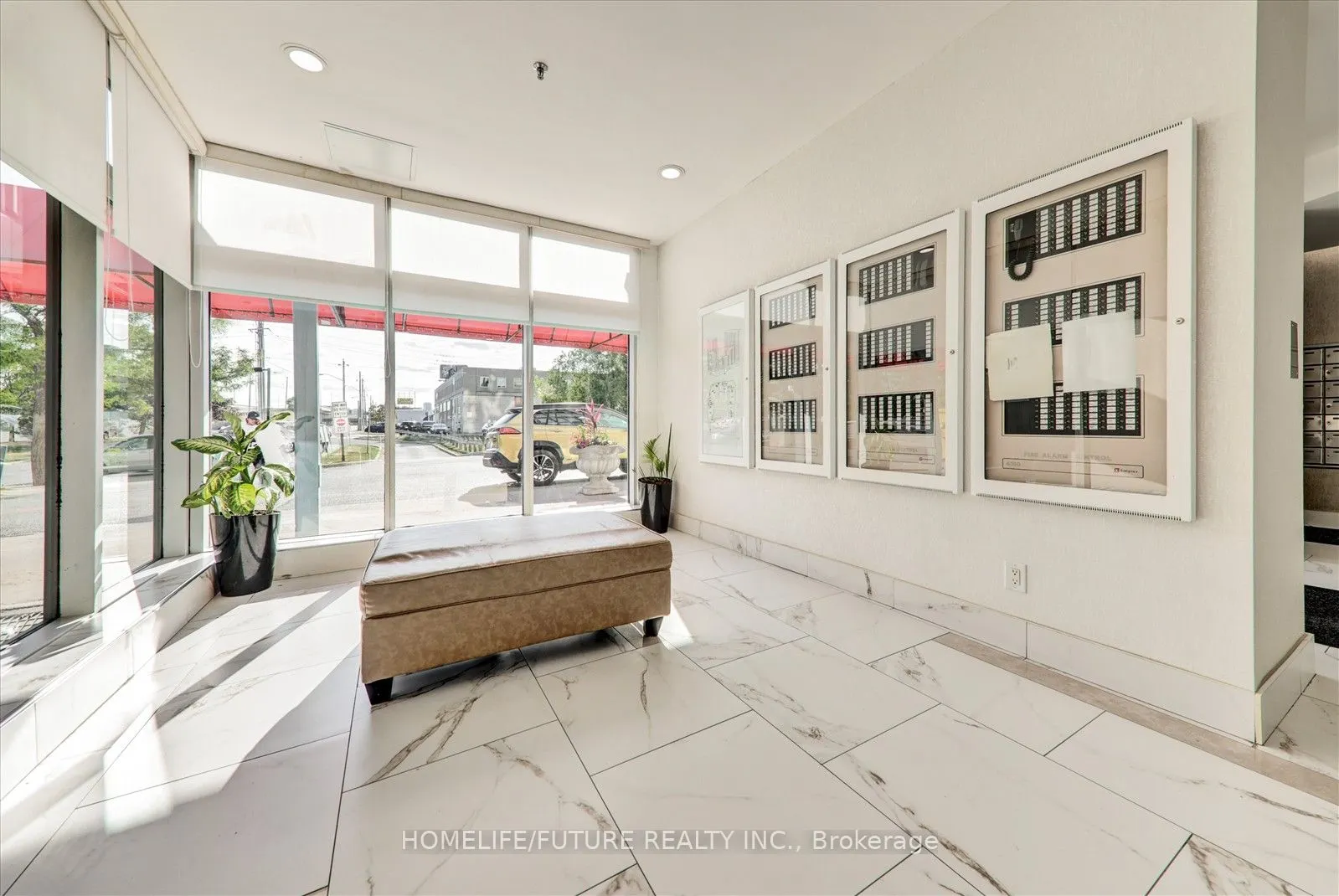 2550 Lawrence Avenue E, #410