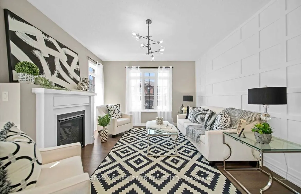 27 Crombie Street