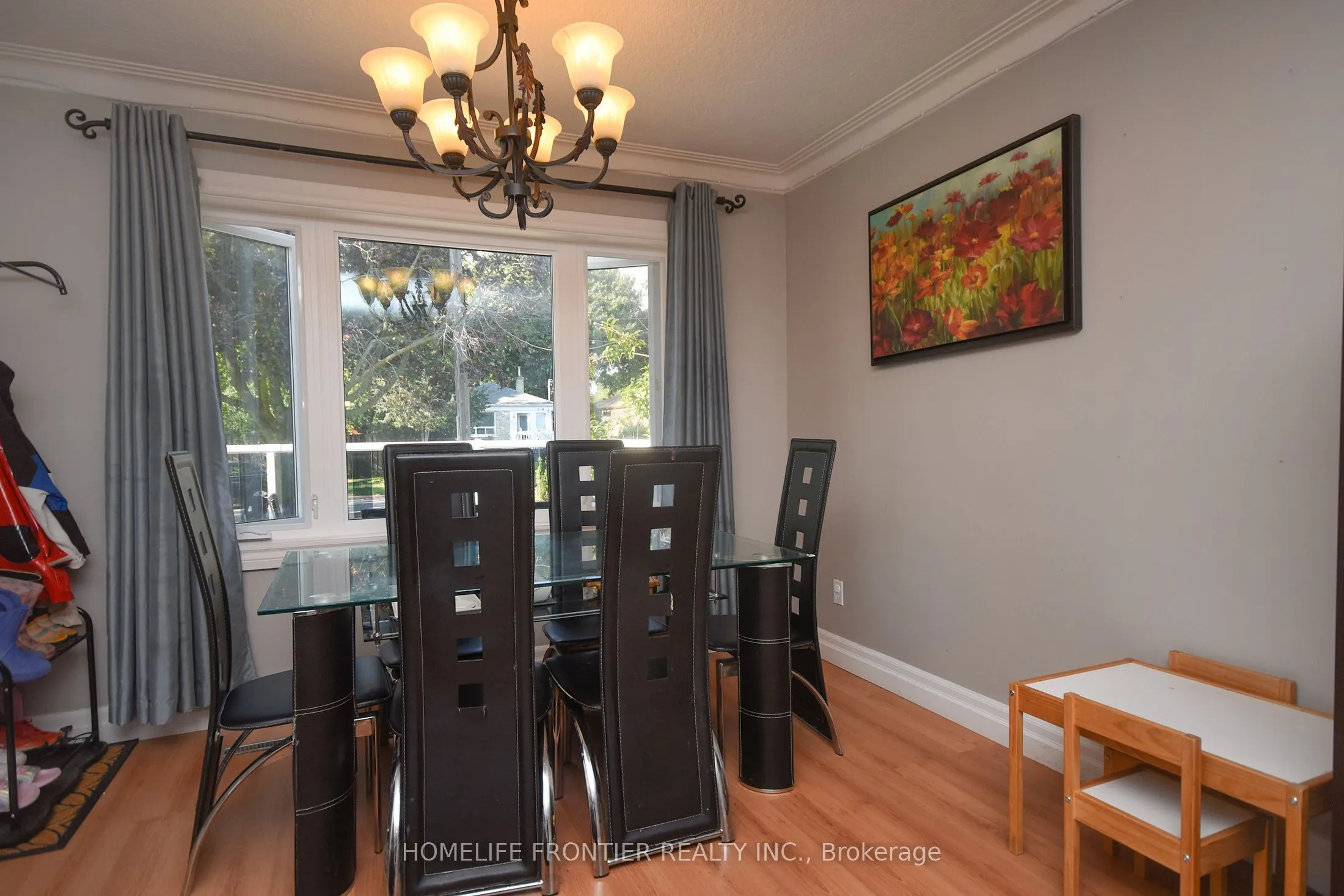 109 Darlingside Drive