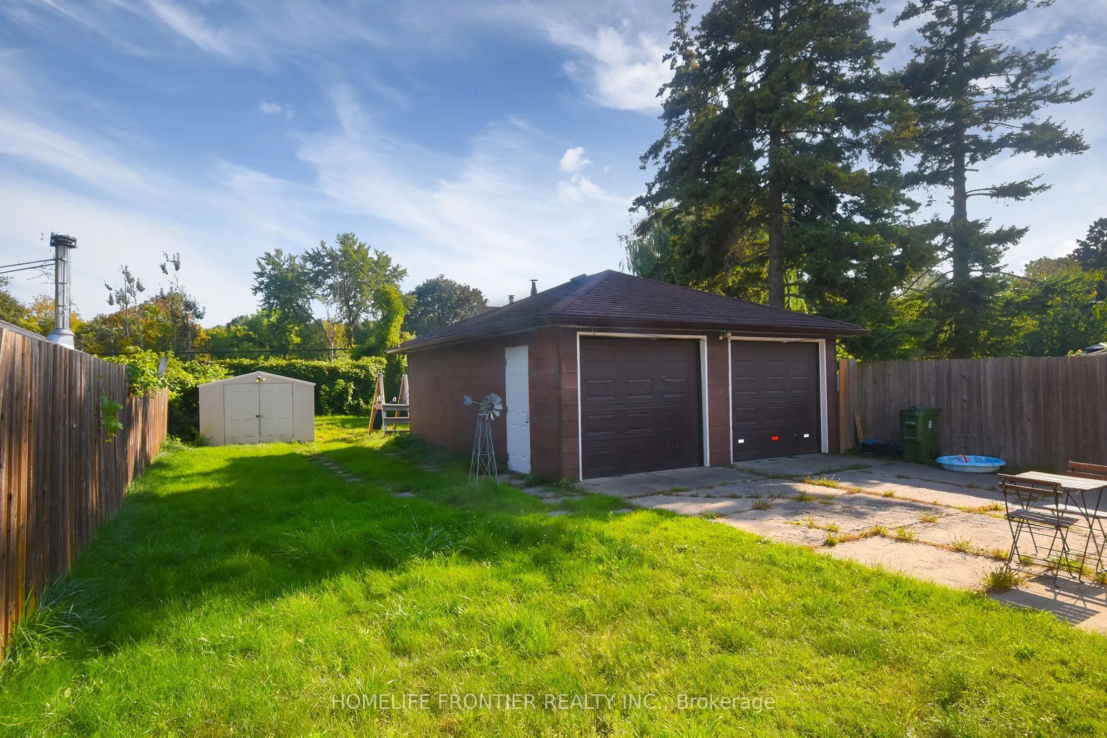 109 Darlingside Drive