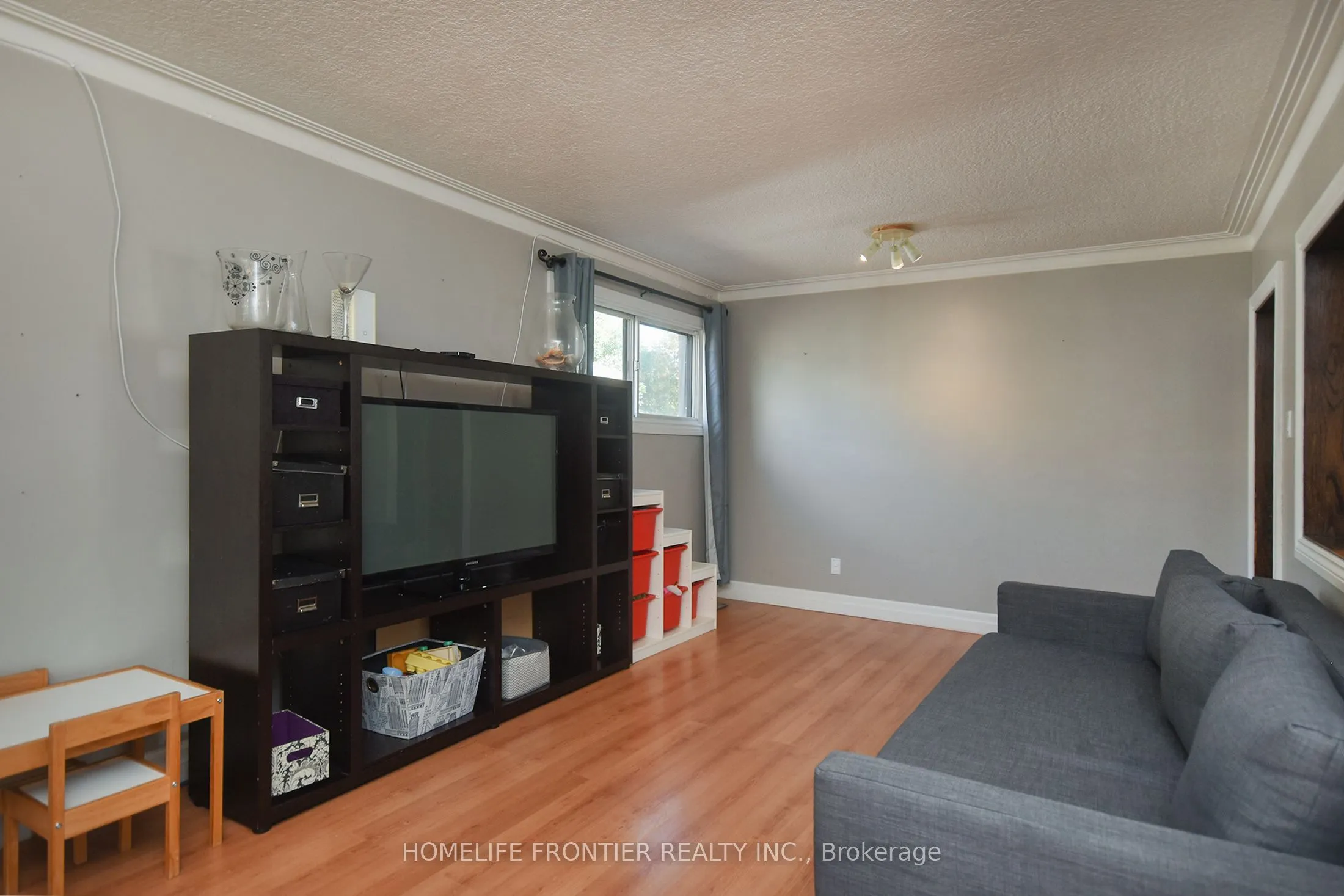 109 Darlingside Drive