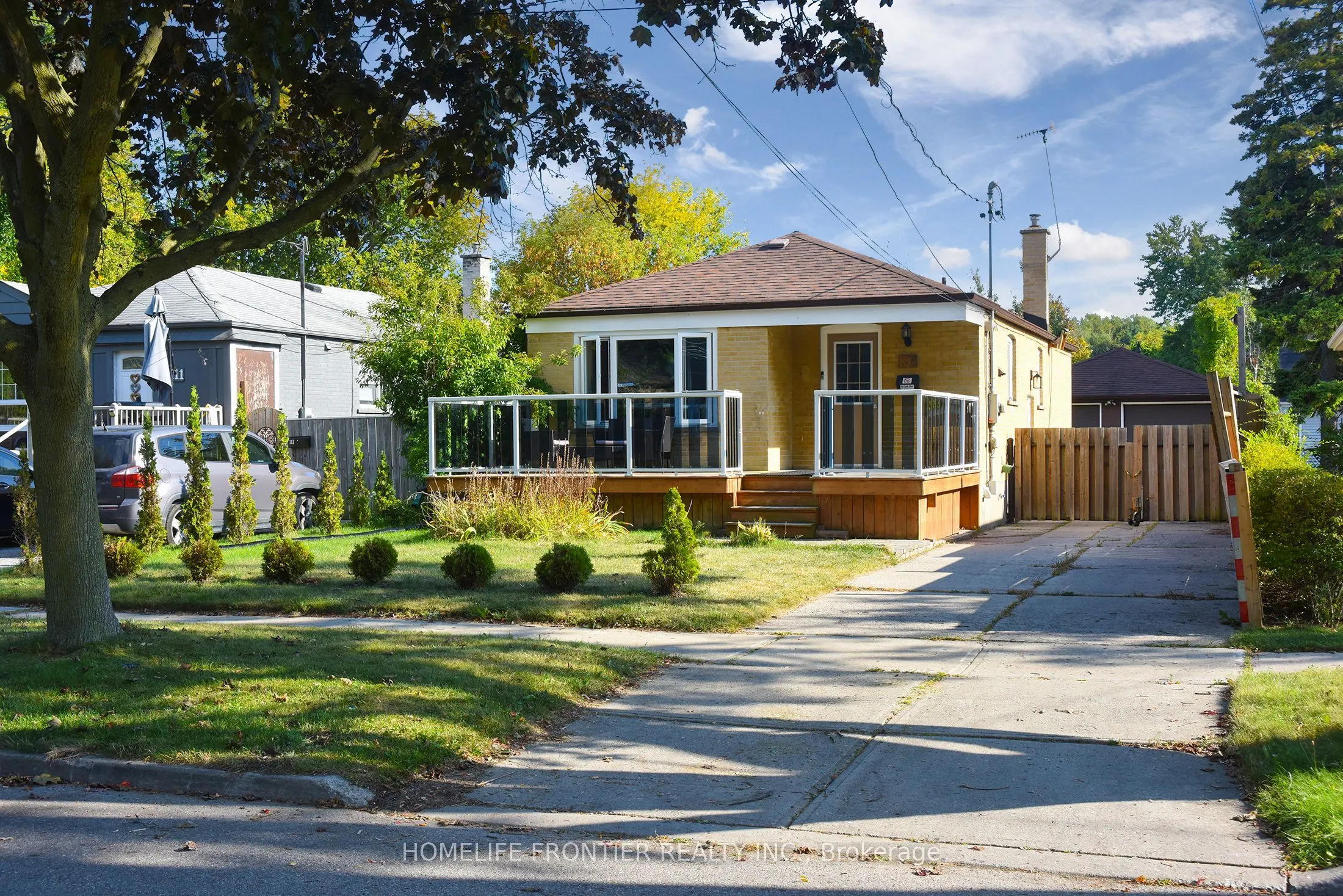 109 Darlingside Drive