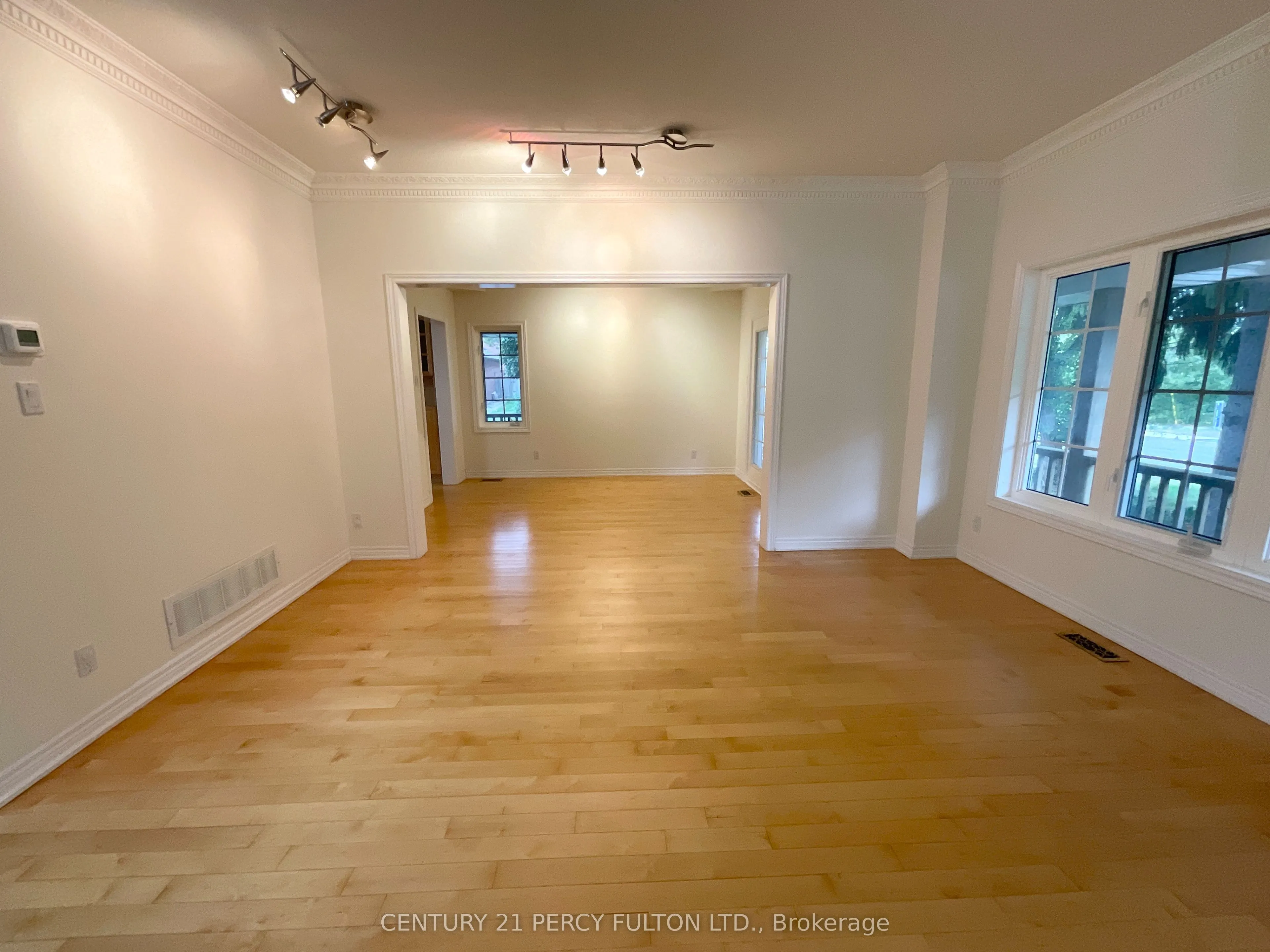 1104 Shoal Point Road, #Main