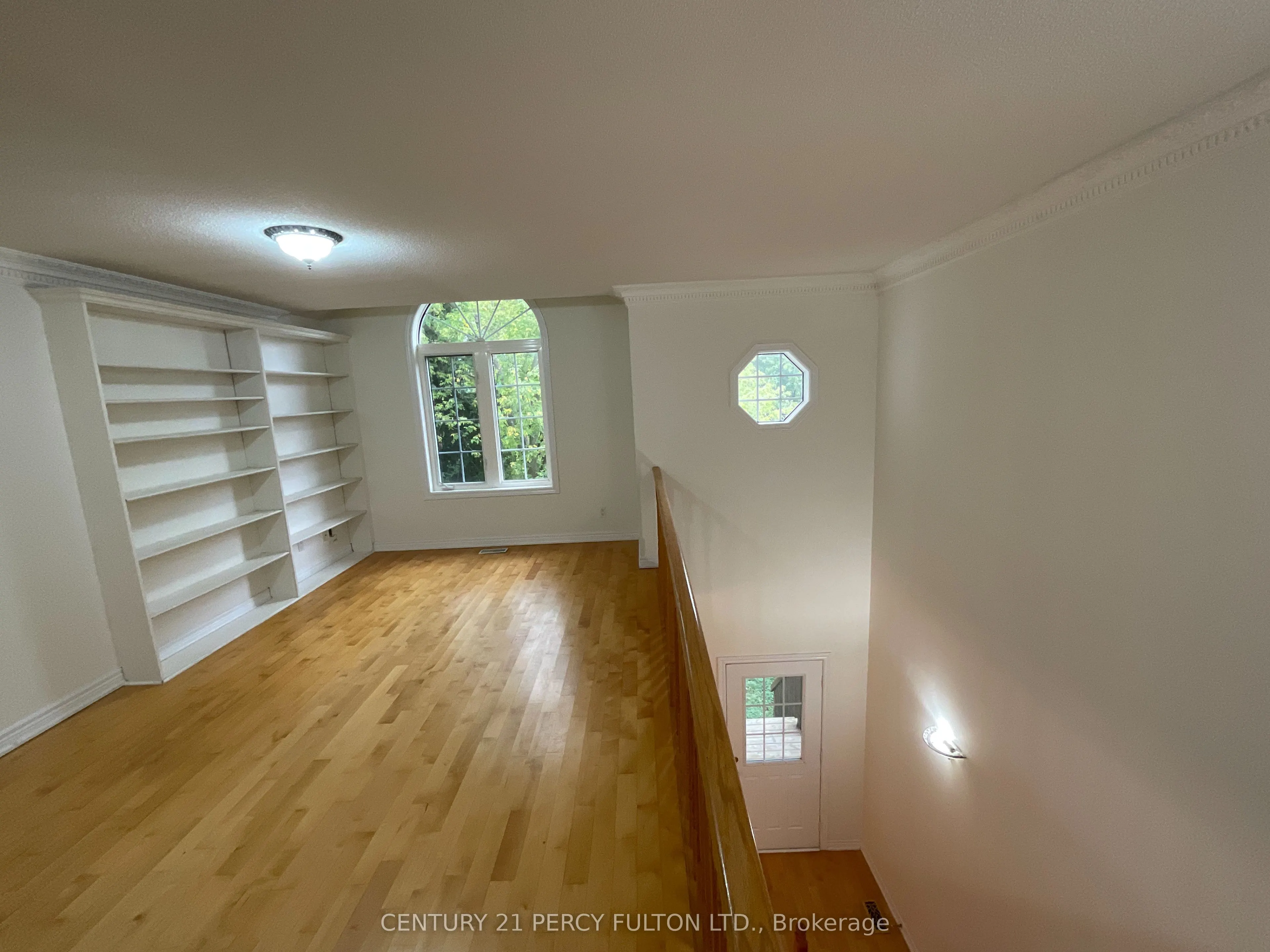1104 Shoal Point Road, #Main