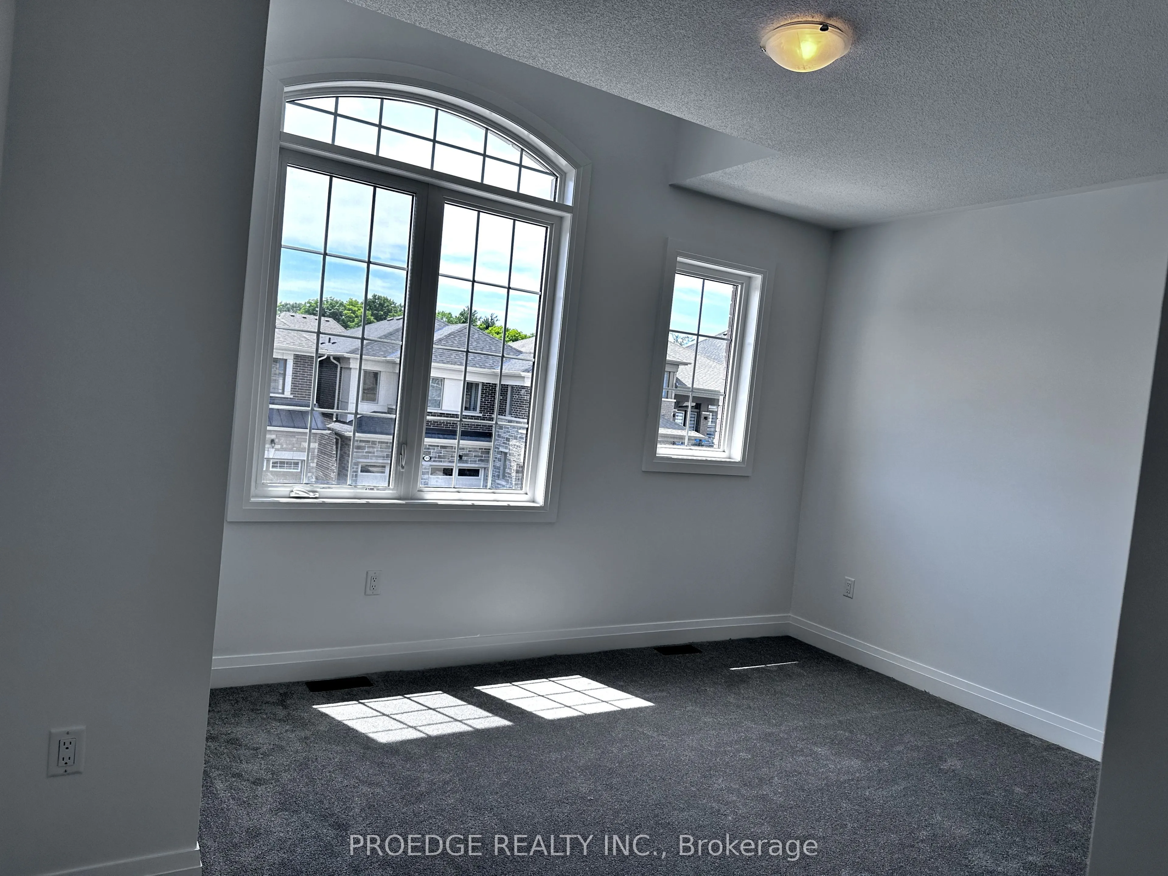 1416 Mockingbird Square