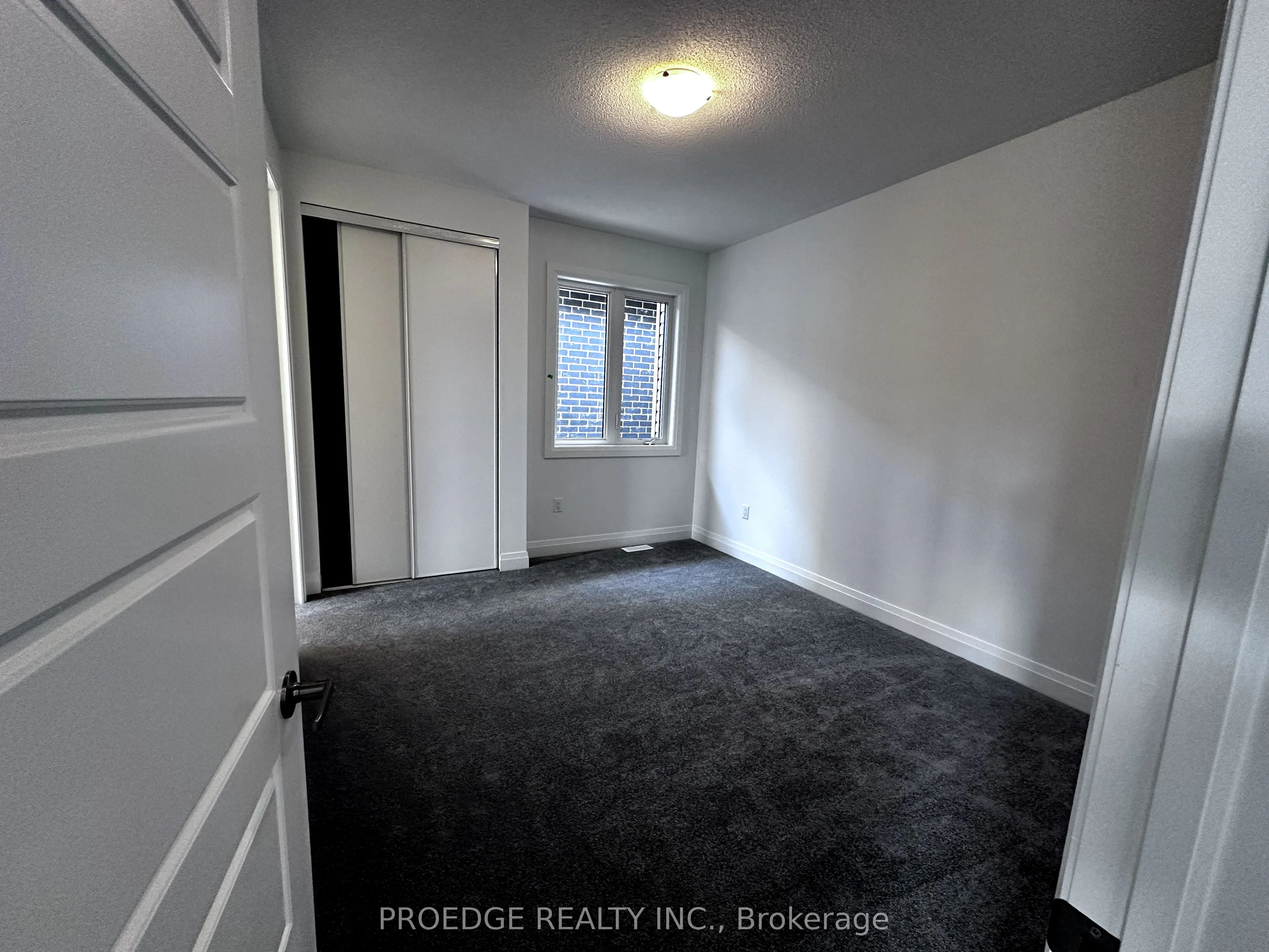 1416 Mockingbird Square