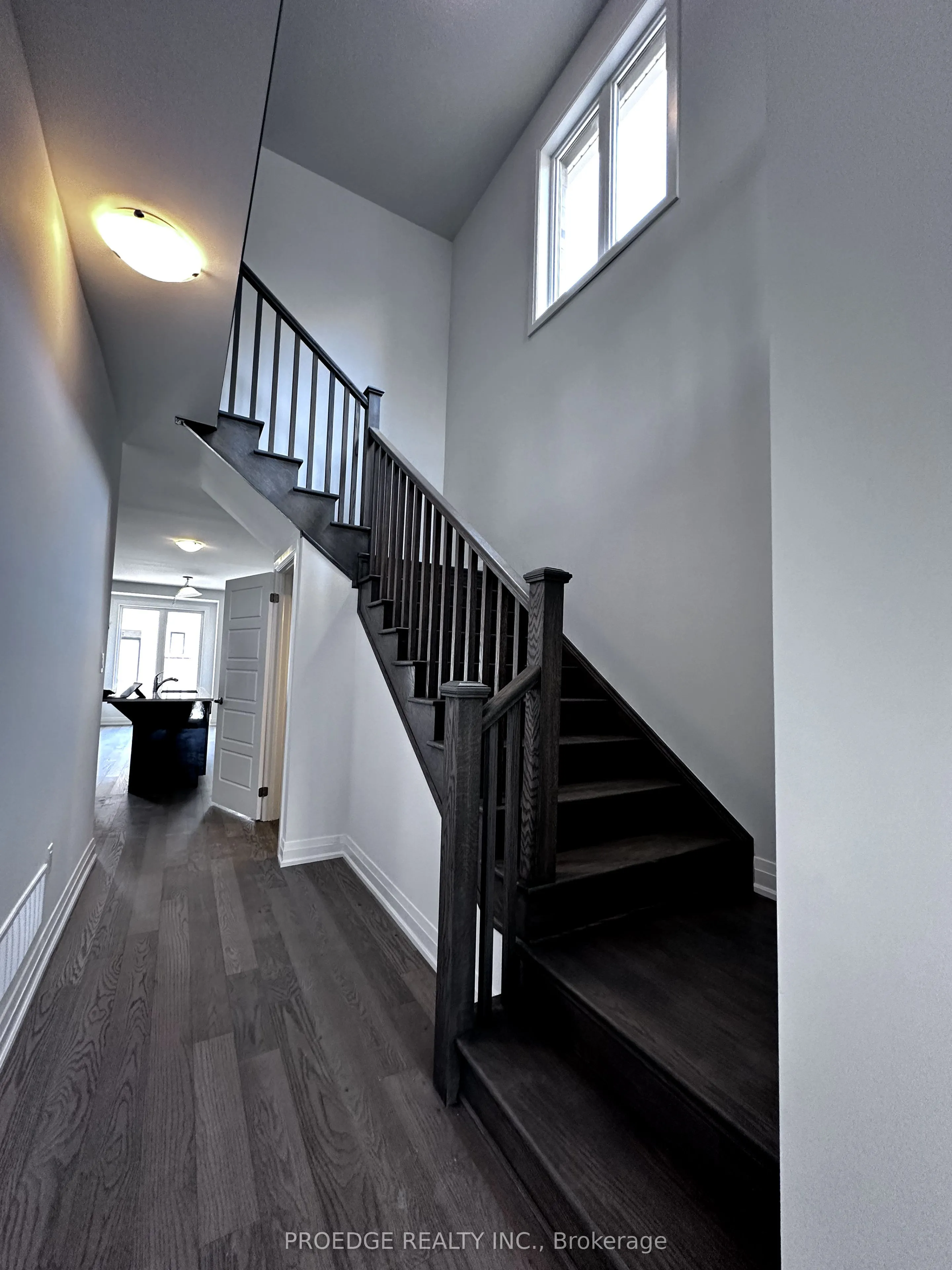 1416 Mockingbird Square