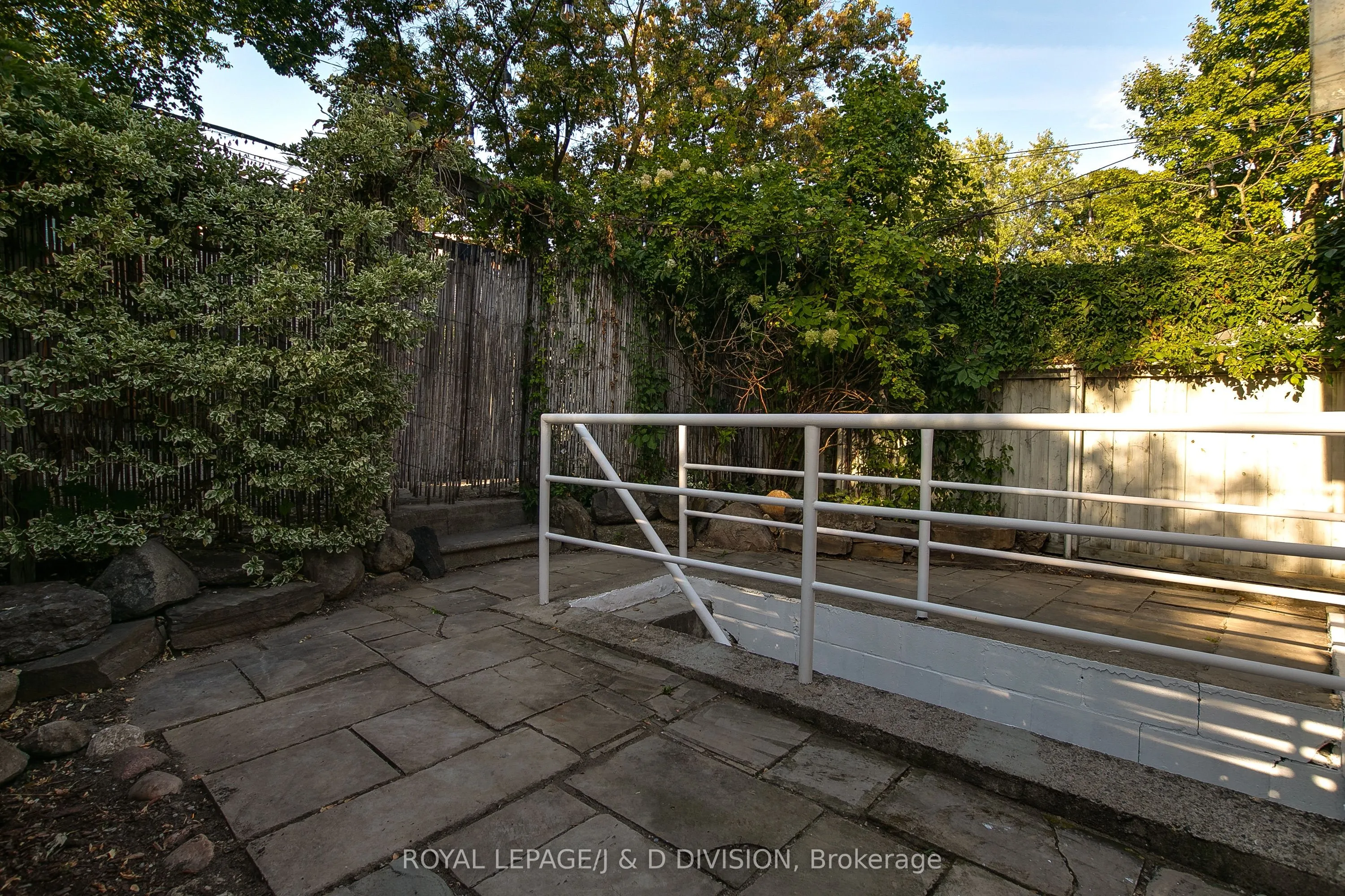 44 Dingwall Avenue