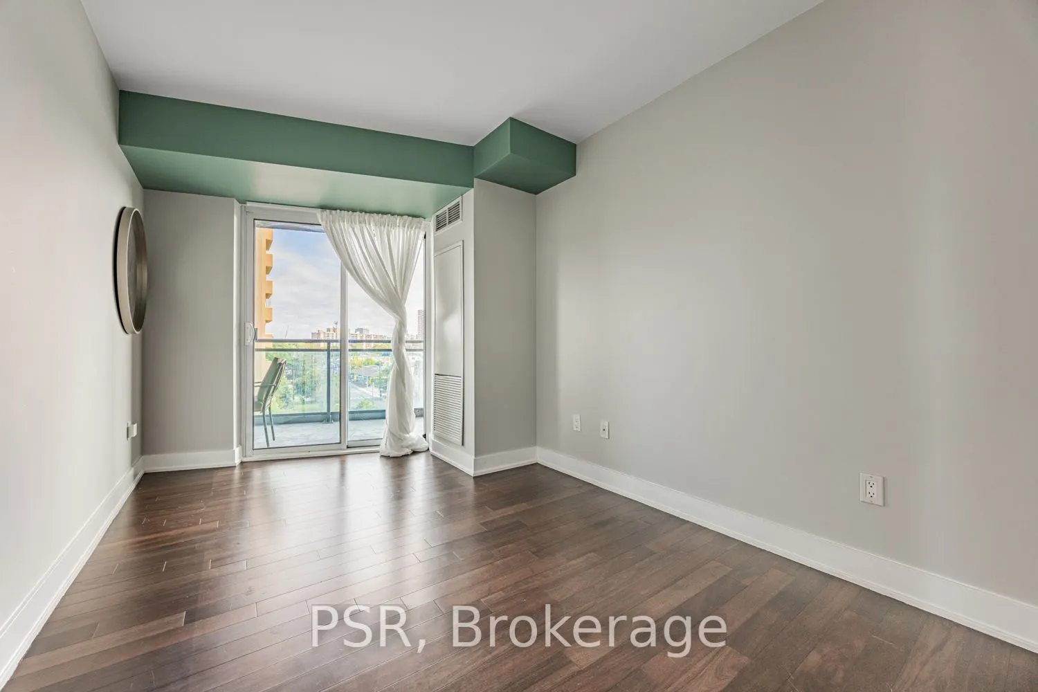 1048 Broadview Avenue, #708