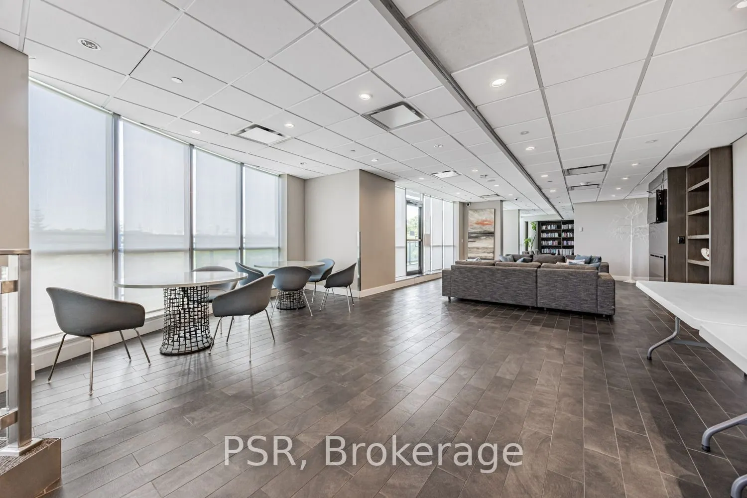 1048 Broadview Avenue, #708