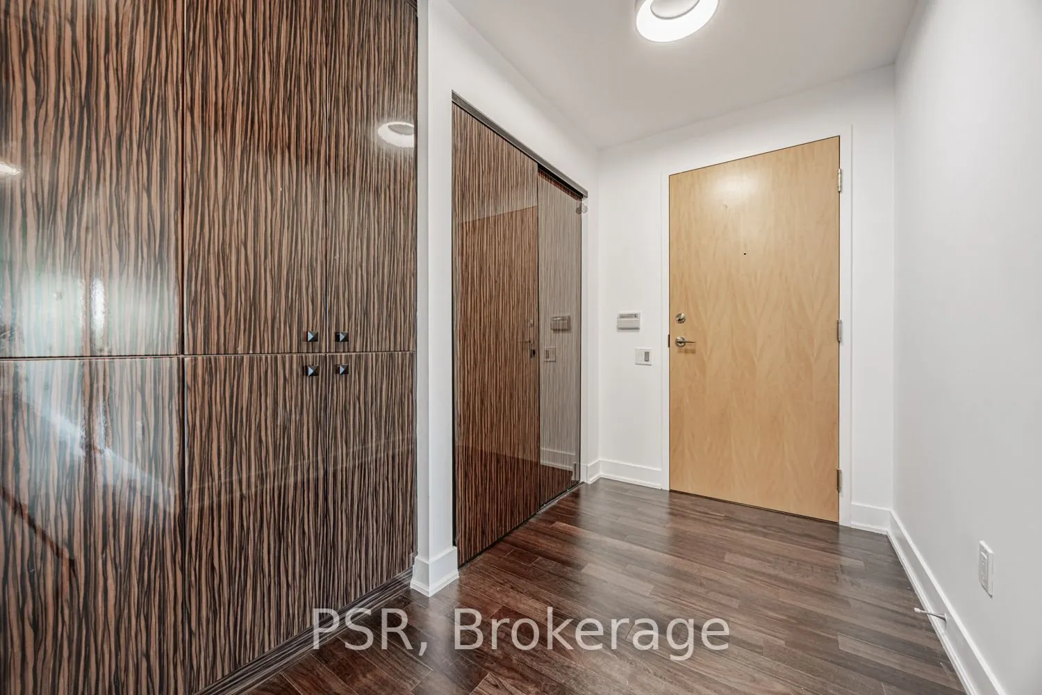 1048 Broadview Avenue, #708