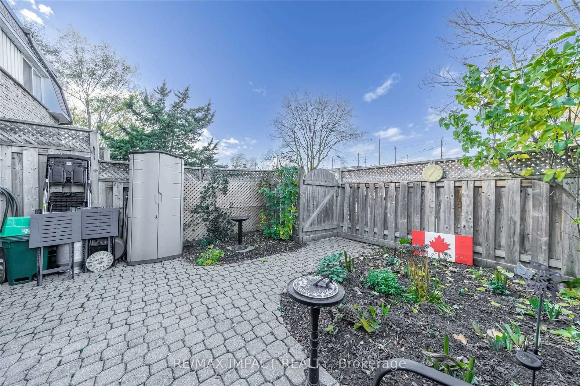 33 Taunton Road E, #28