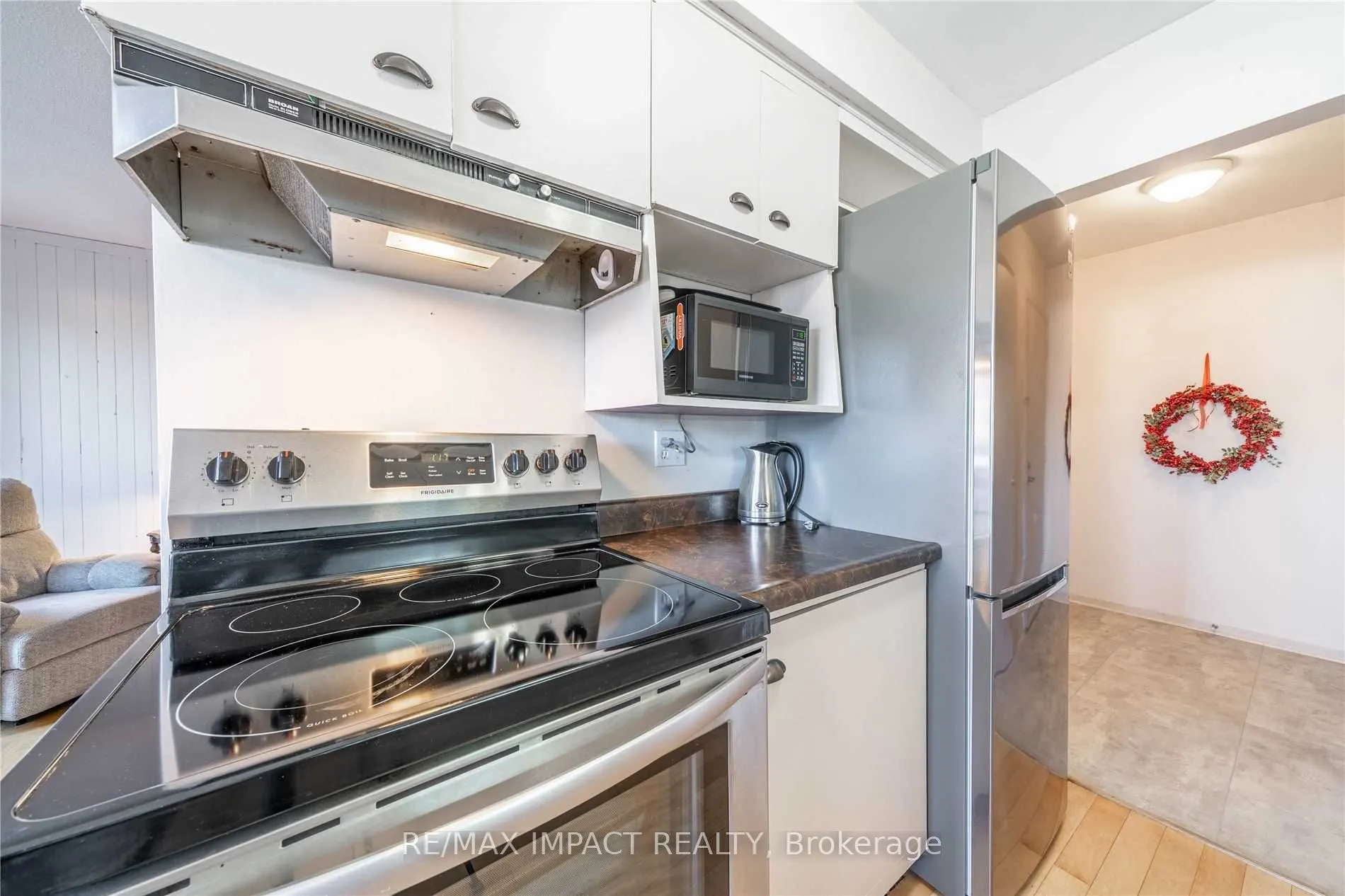 33 Taunton Road E, #28