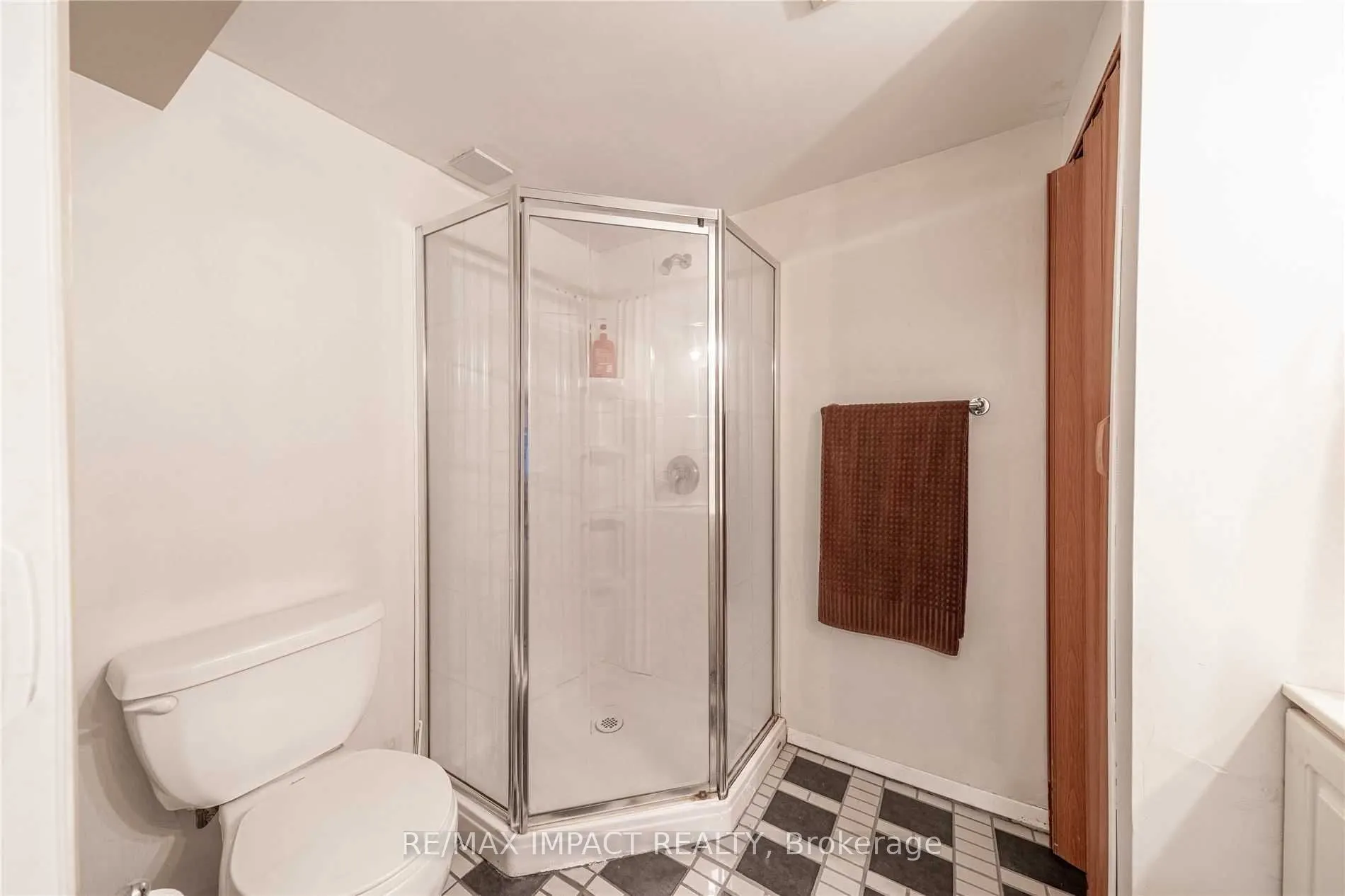 33 Taunton Road E, #28