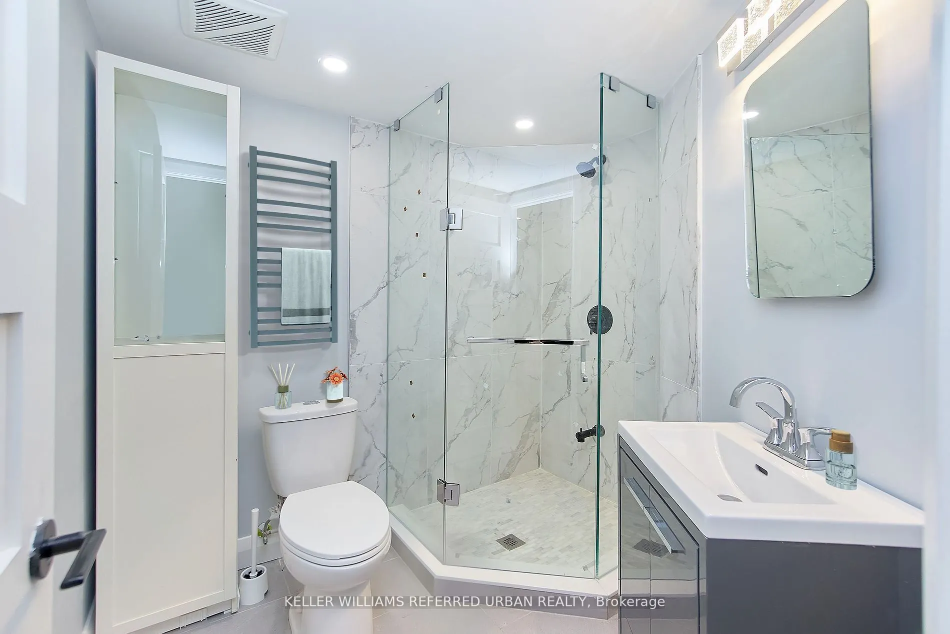 253 Cedarvale Avenue, #LOWER