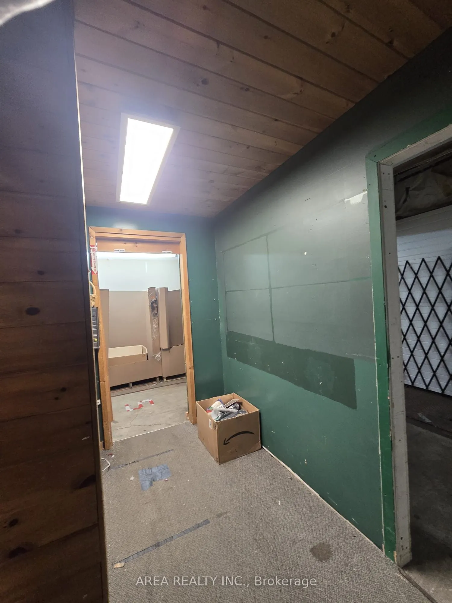 495 Taunton Road E