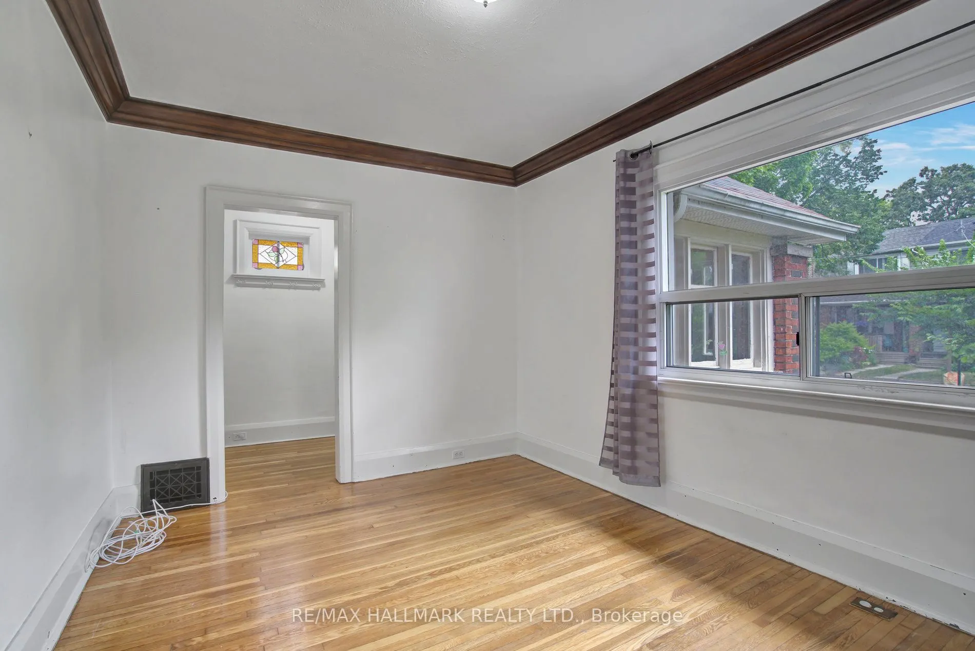 9 Costain Avenue
