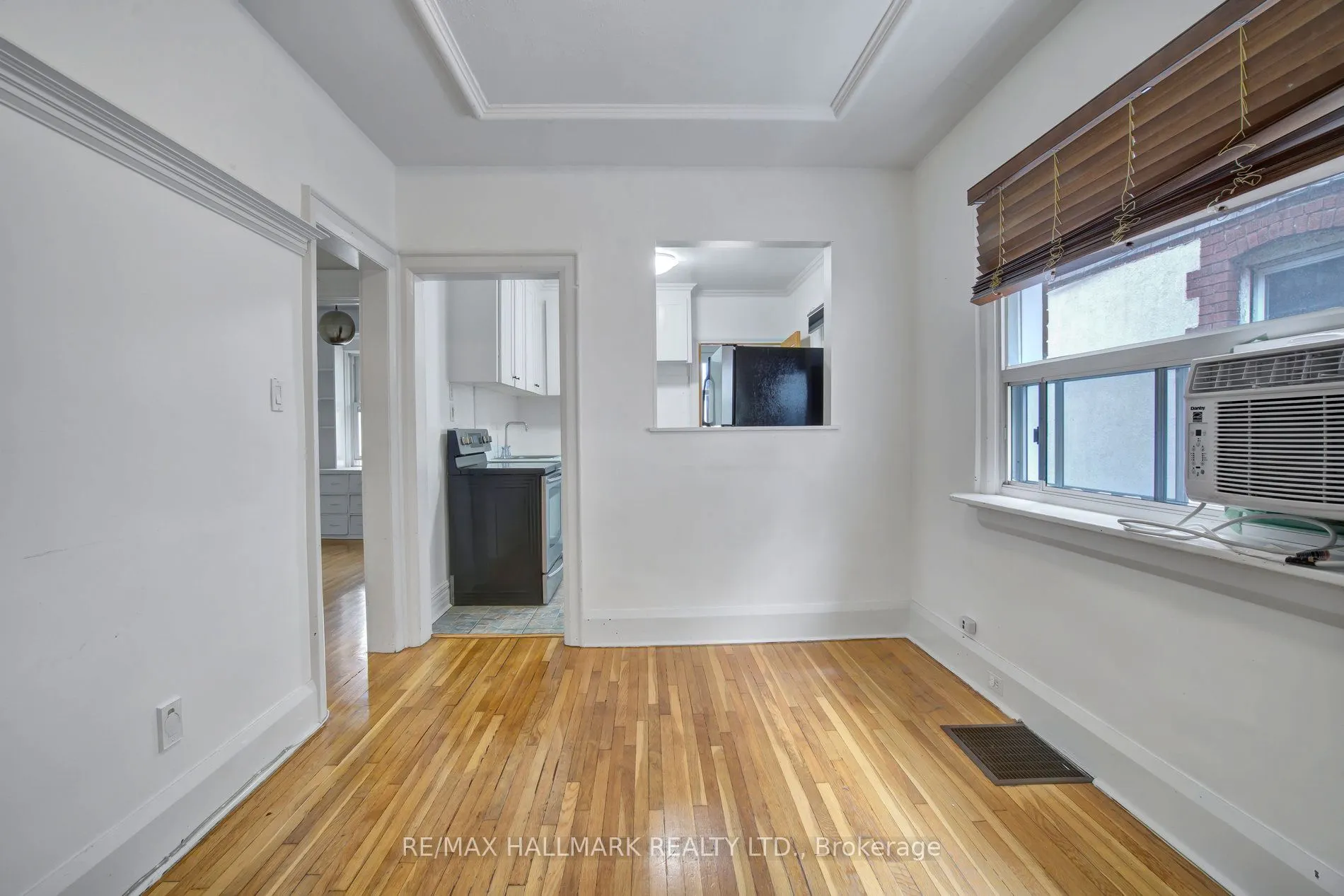 9 Costain Avenue