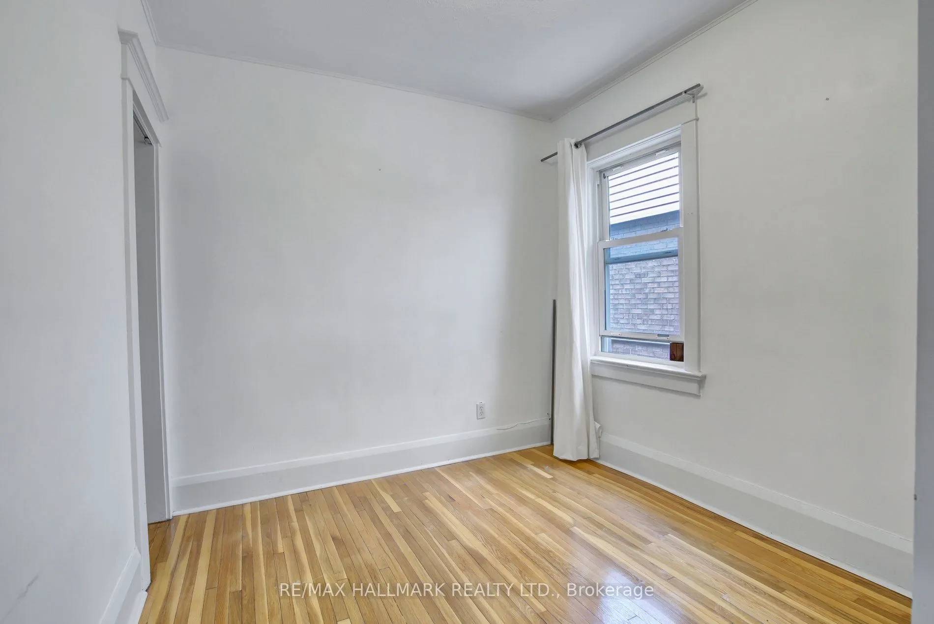 9 Costain Avenue