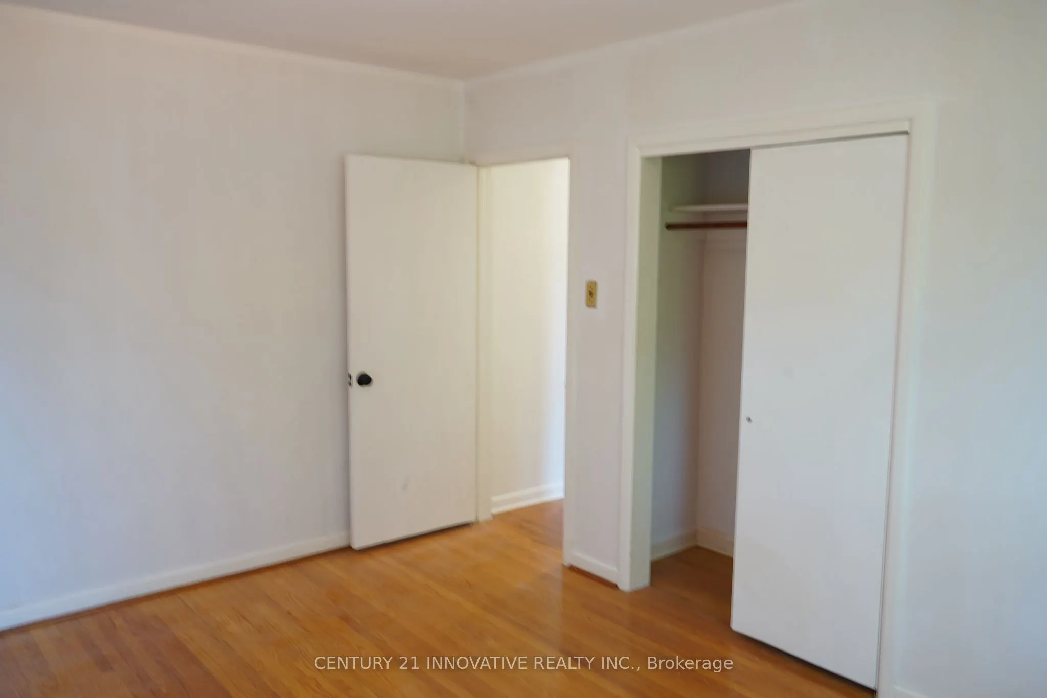 3 Holton Road
