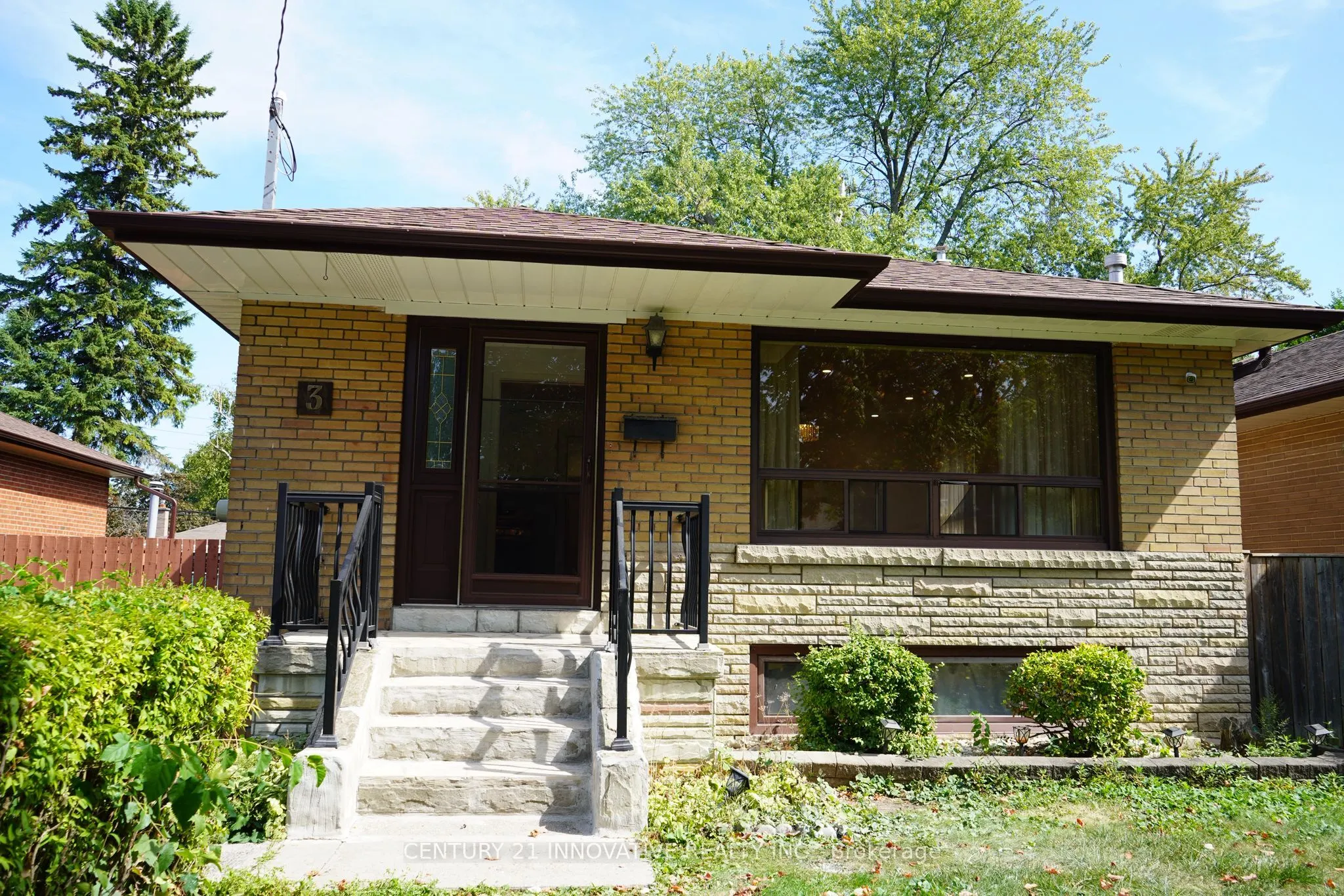 3 Holton Road