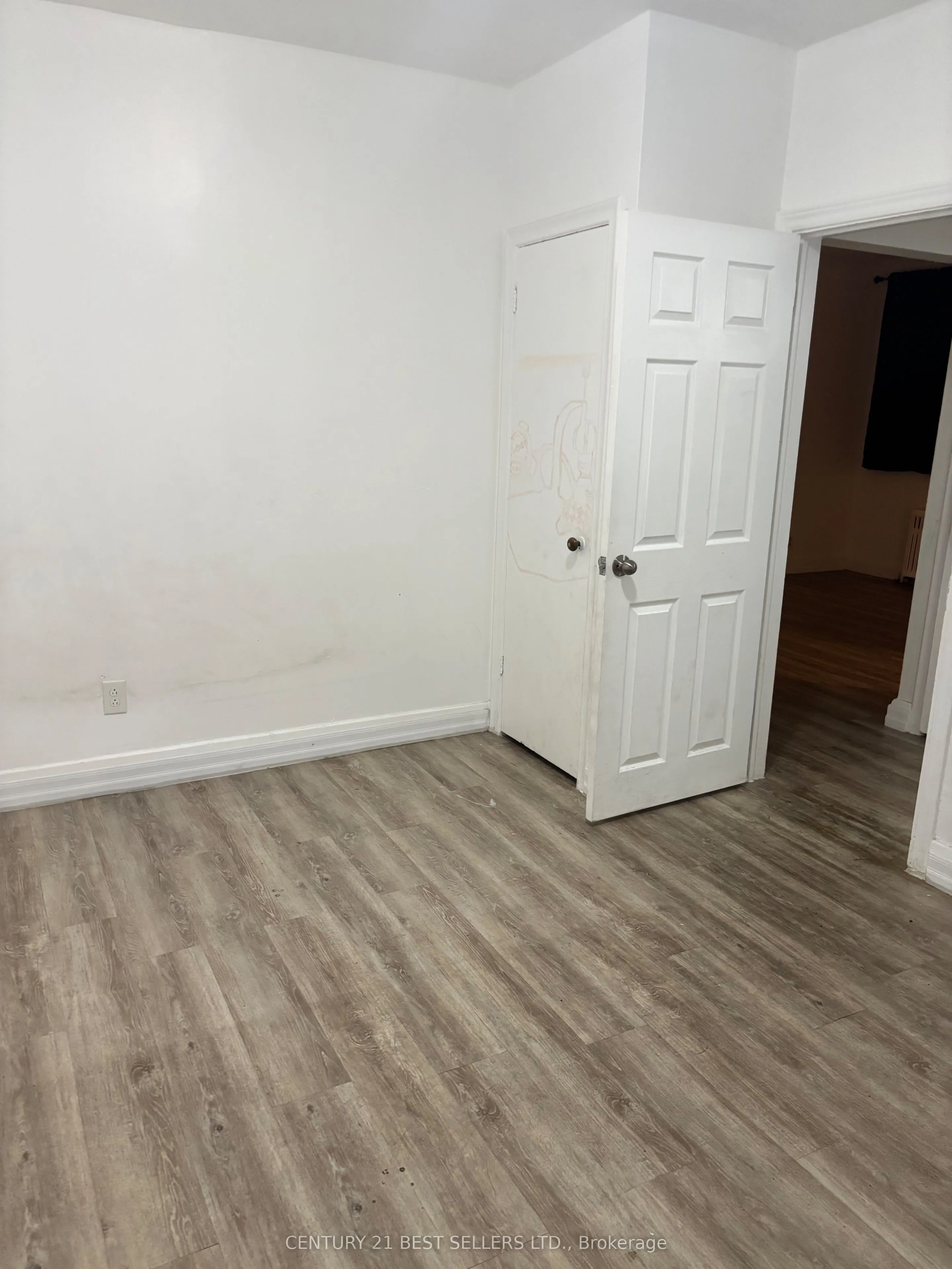 990 O'connor Drive, #106
