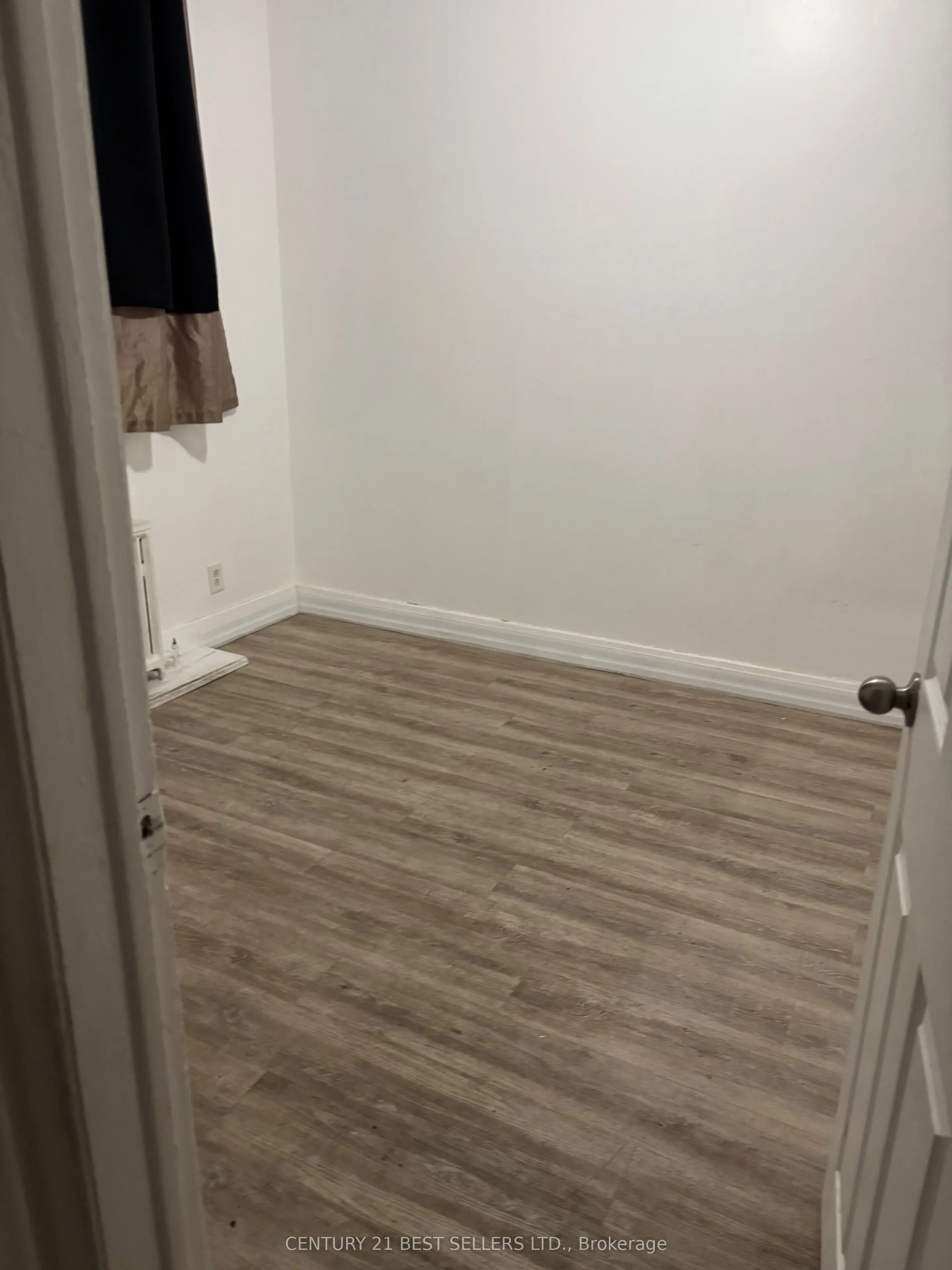 990 O'connor Drive, #106