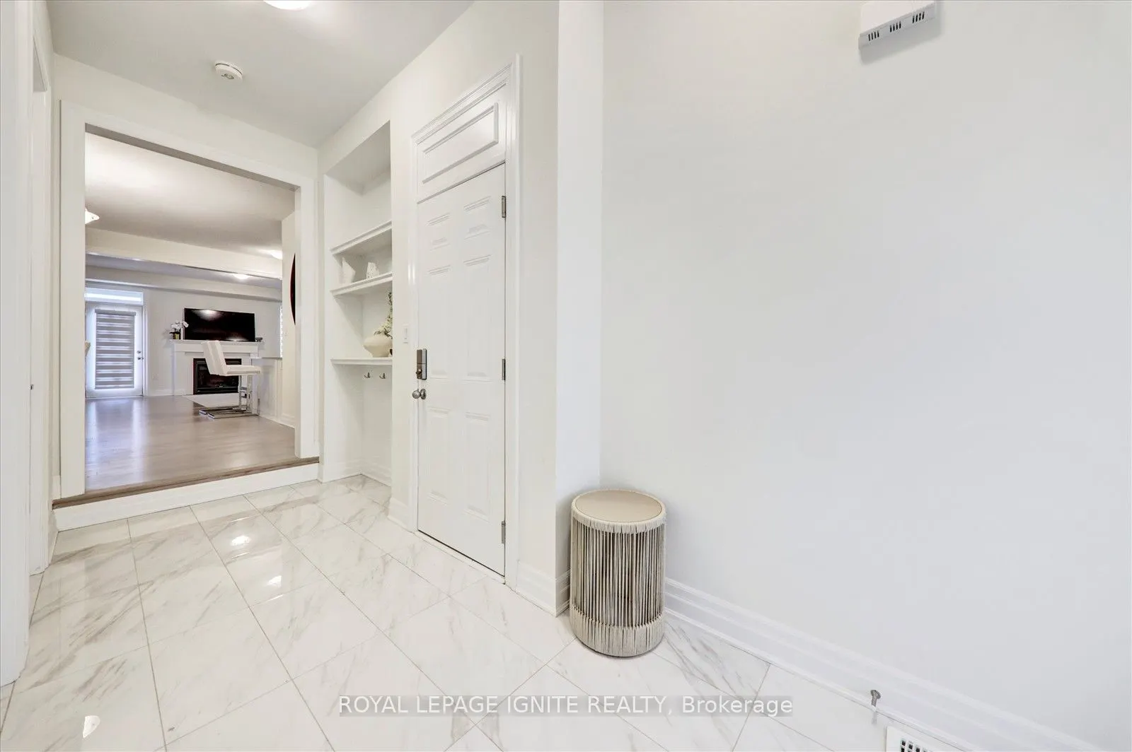 1405 Longspur Trail