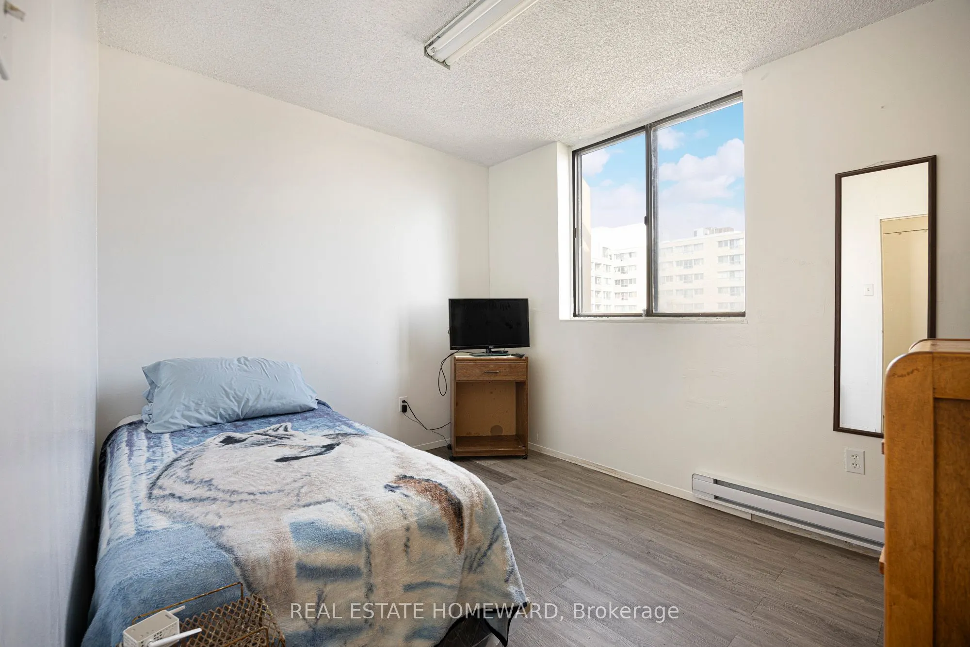 665 Kennedy Road, #511