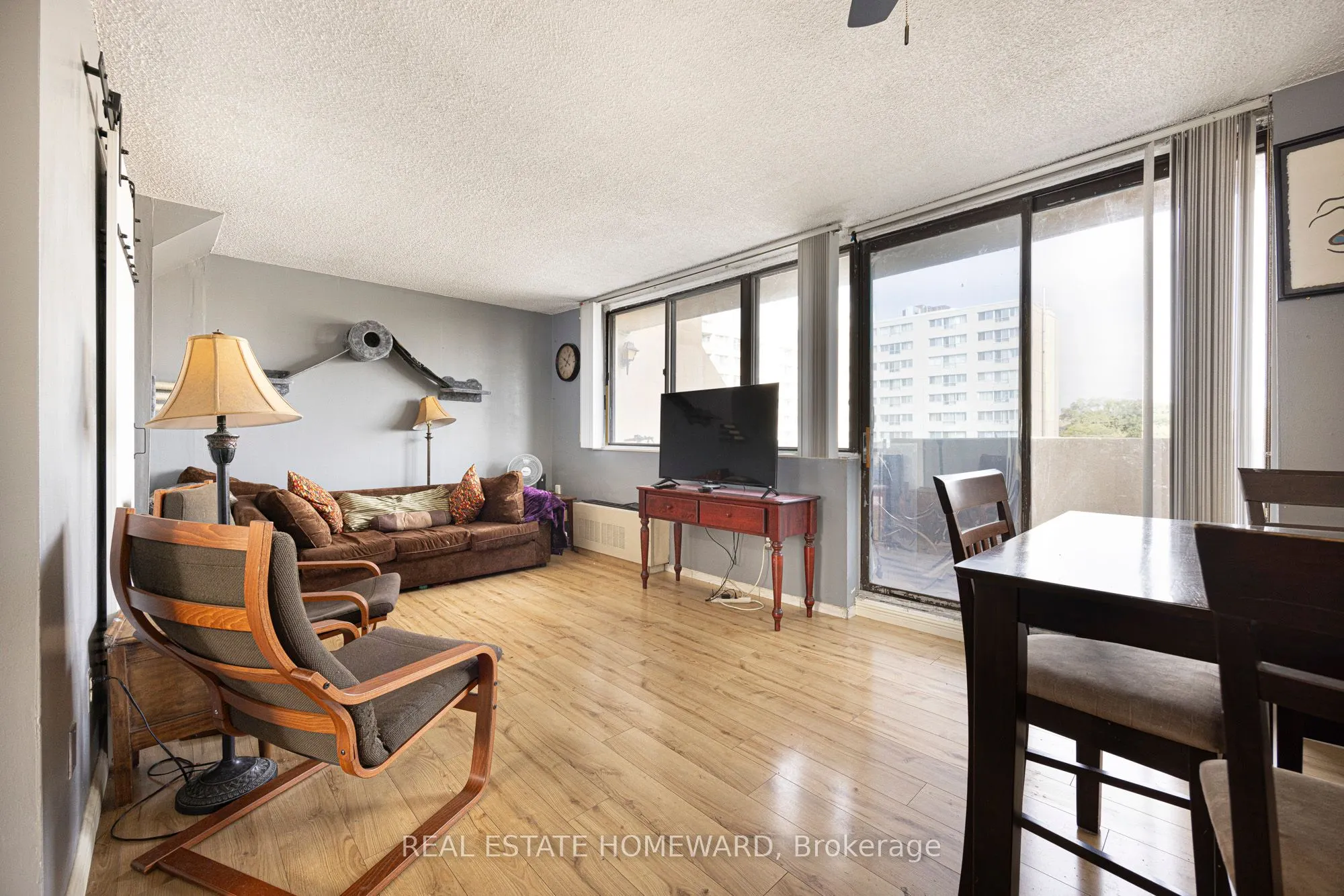665 Kennedy Road, #511