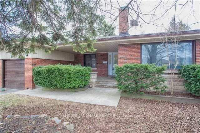 33 Farmcrest Drive