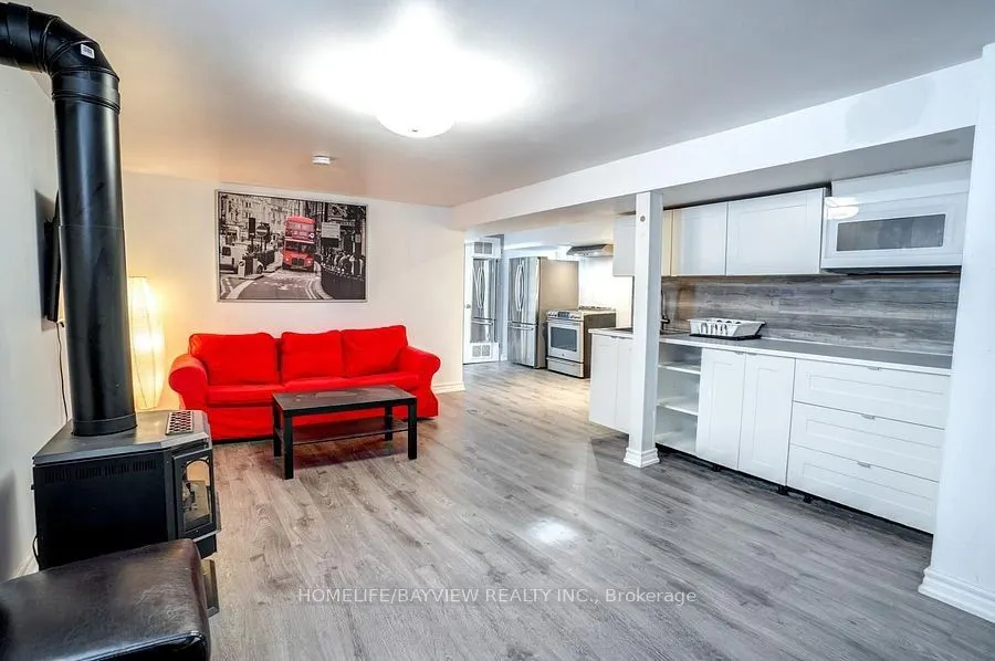 61 Squires Avenue, #Lower