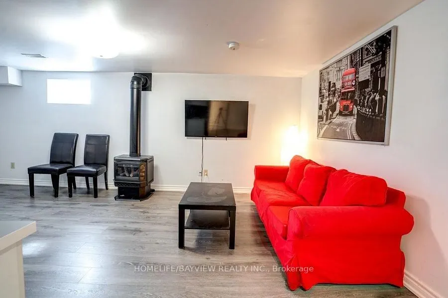 61 Squires Avenue, #Lower