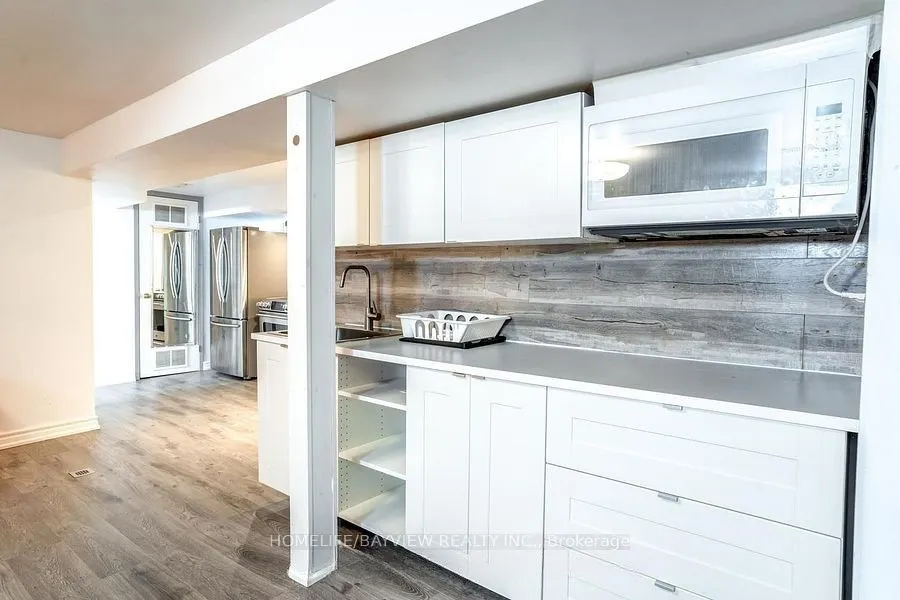 61 Squires Avenue, #Lower