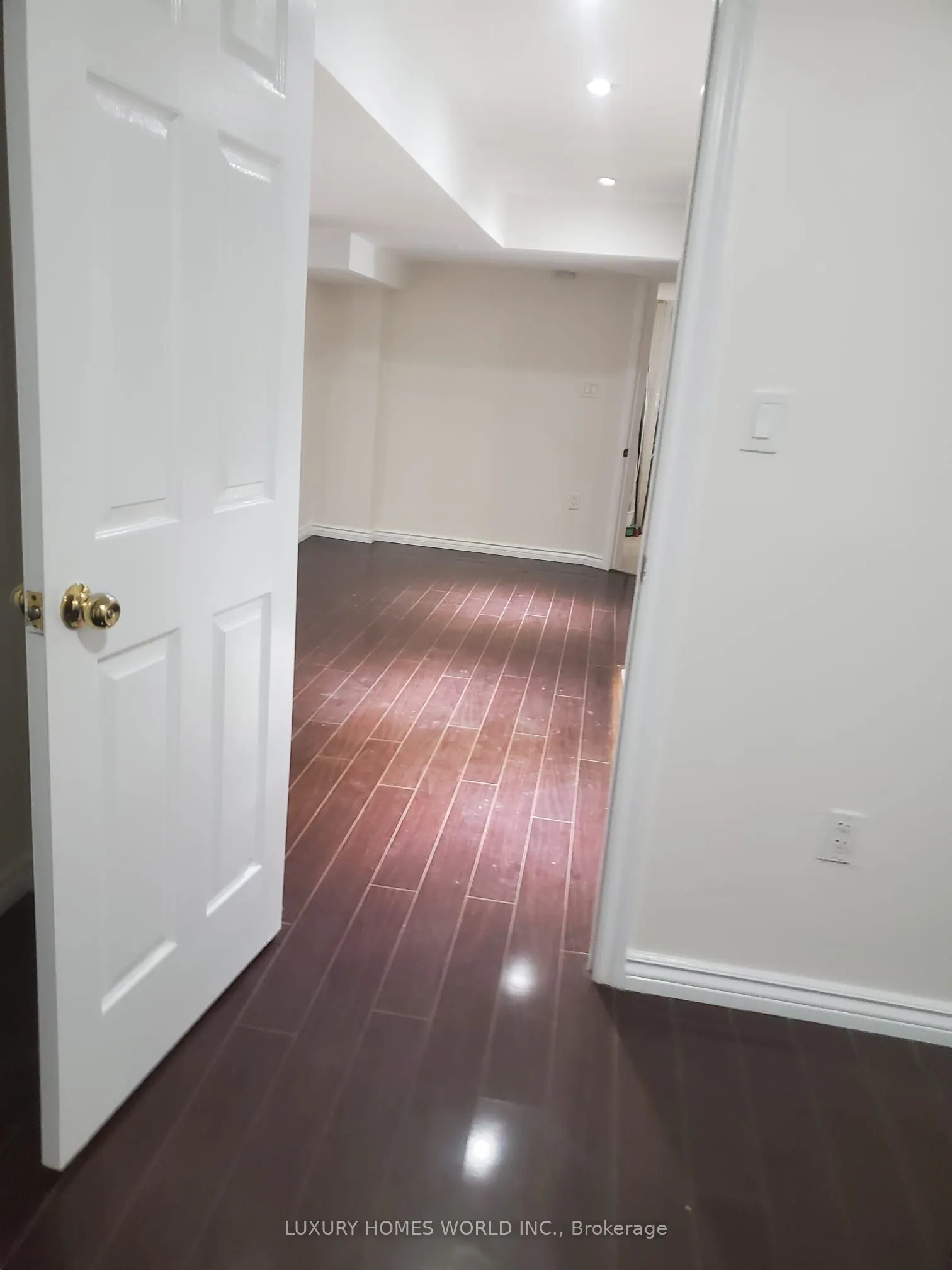 48 Glacier (Basement) Crescent
