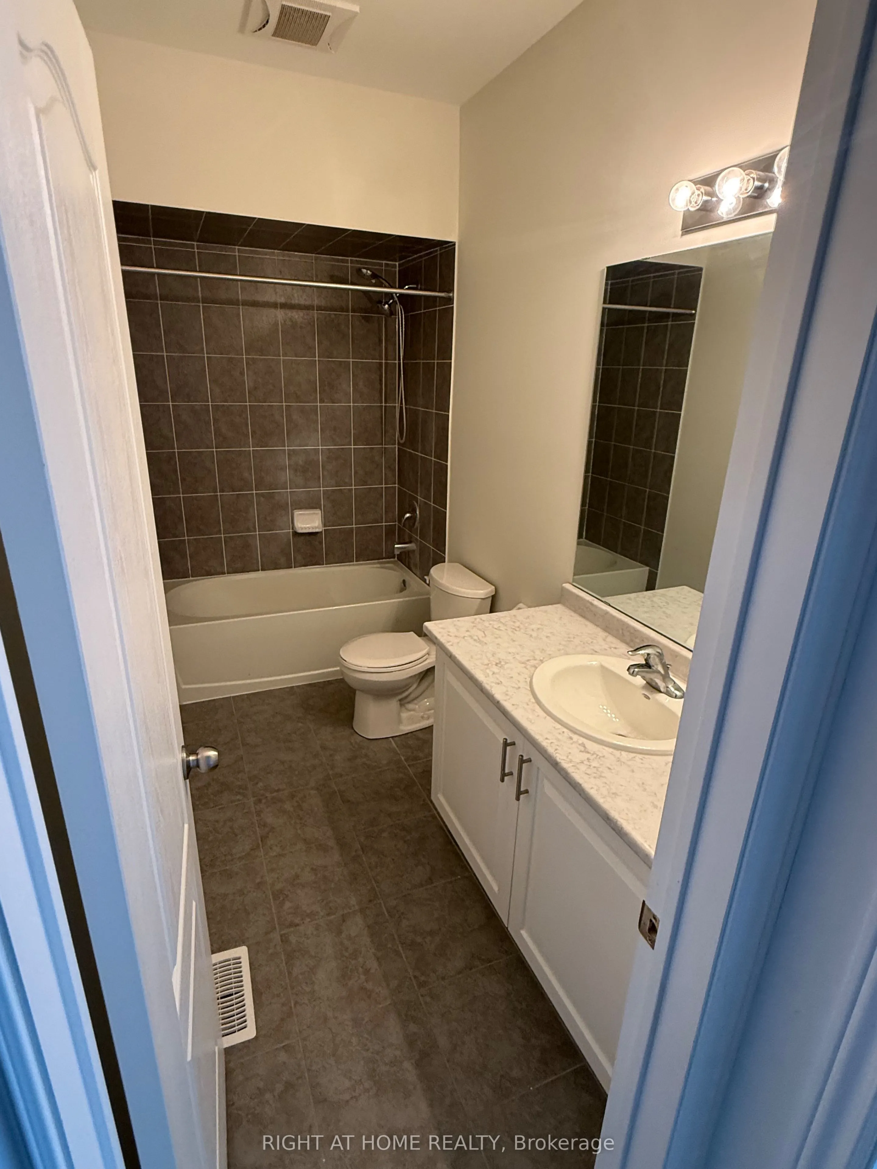 34 Hickling Lane
