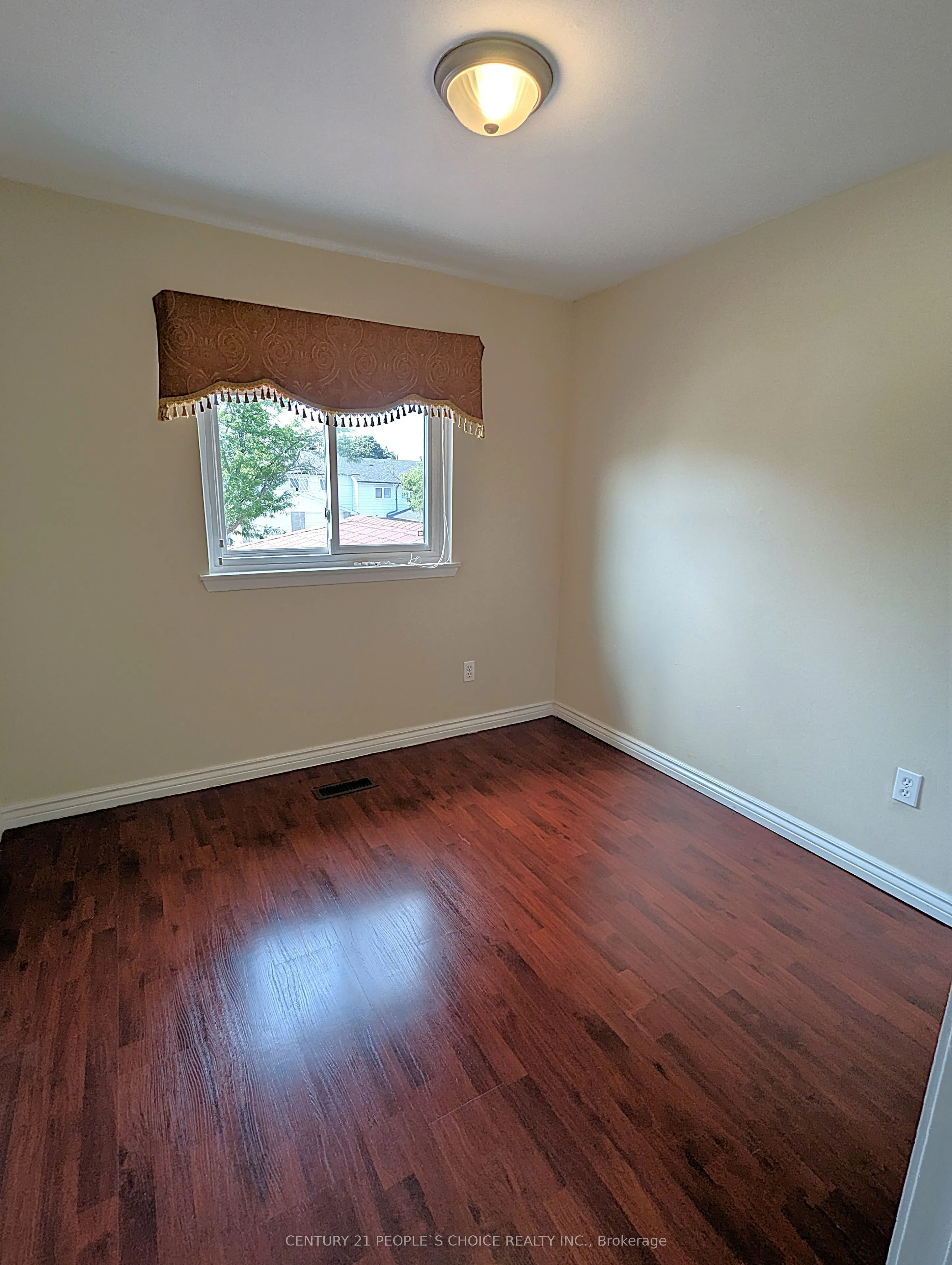 45 Whiteleas Avenue