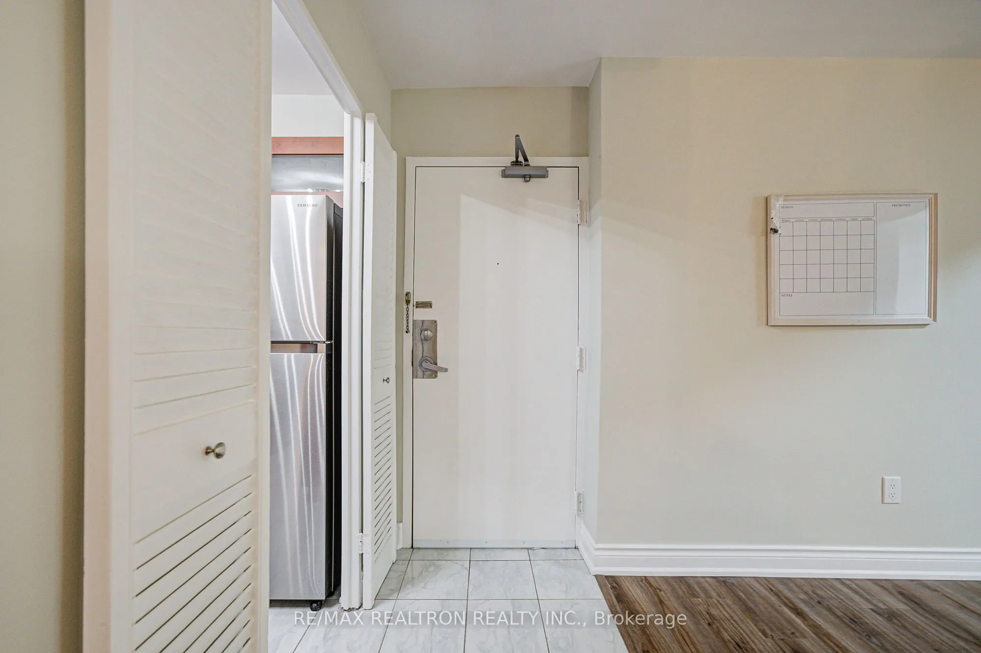 1 Massey Square, #1506