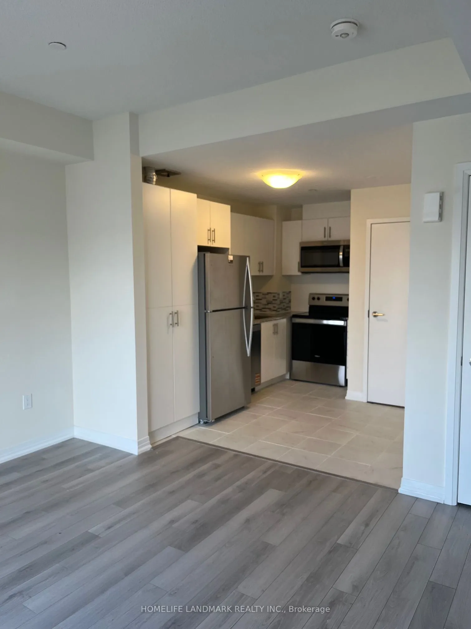 10 Liben Way E, #19