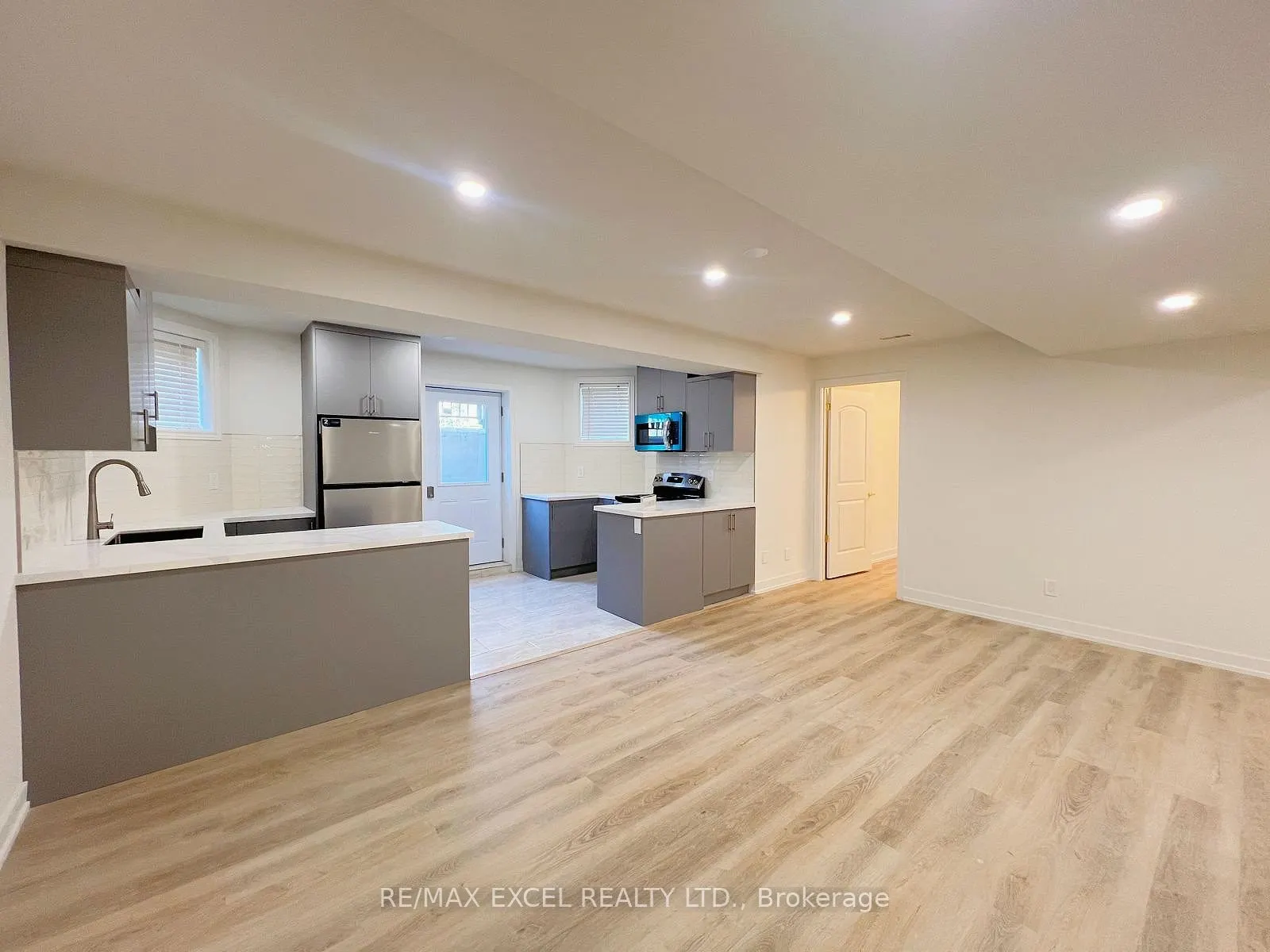 30 Amanda Avenue, #Basement