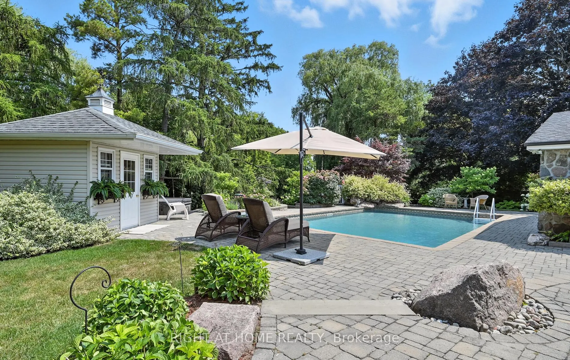 1549 Willowside Court