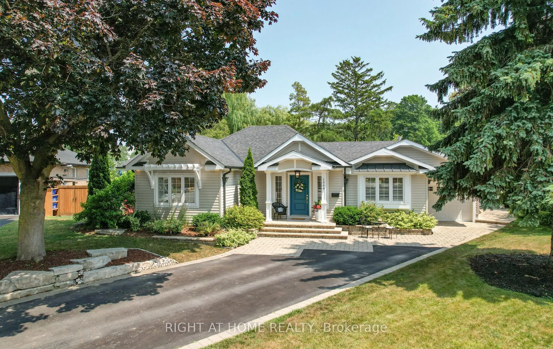 1549 Willowside Court
