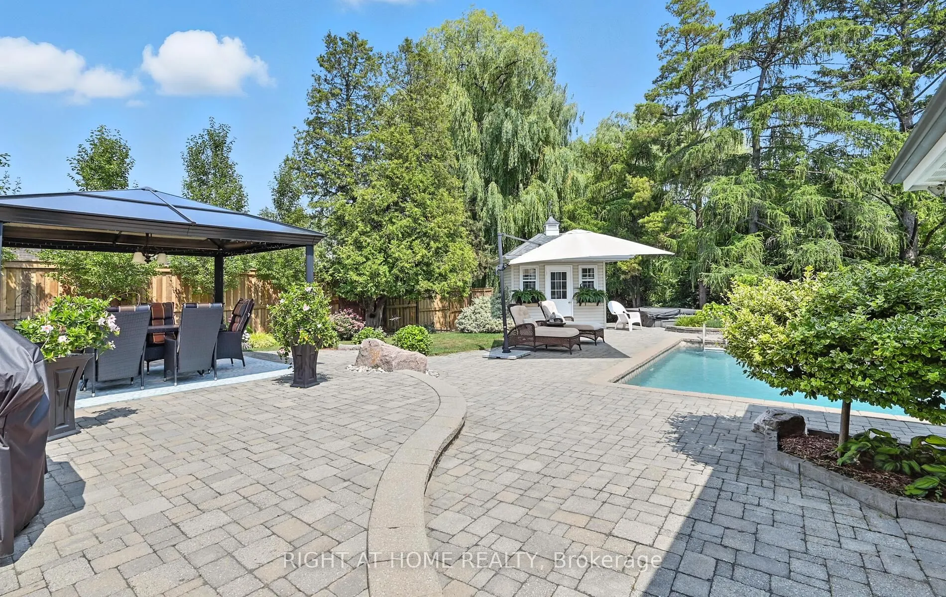 1549 Willowside Court