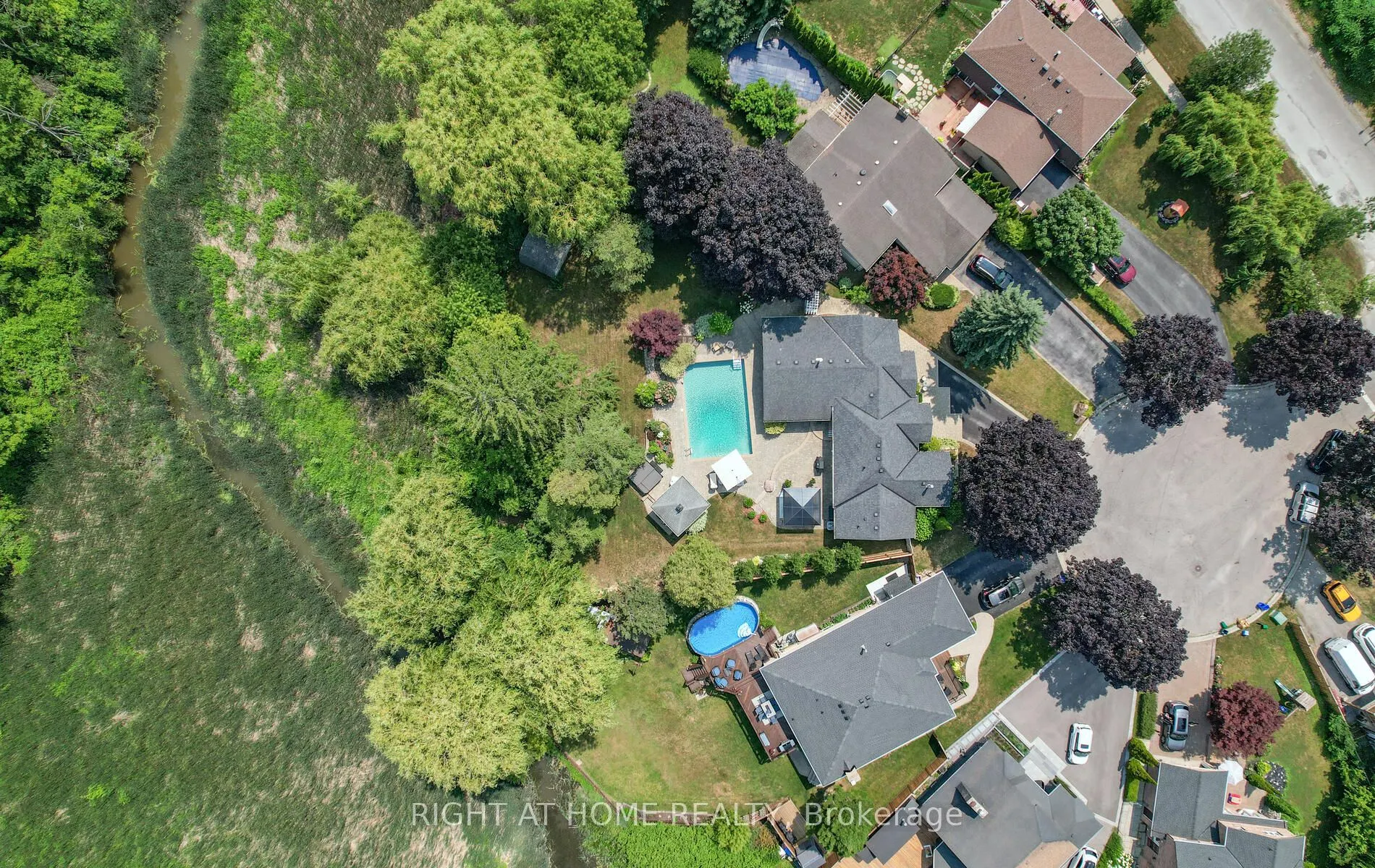 1549 Willowside Court
