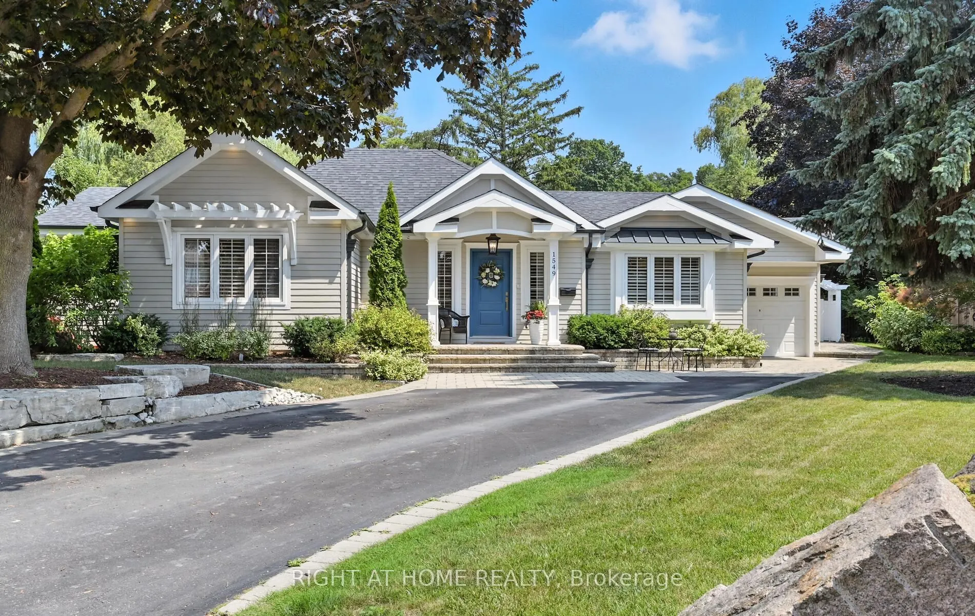 1549 Willowside Court