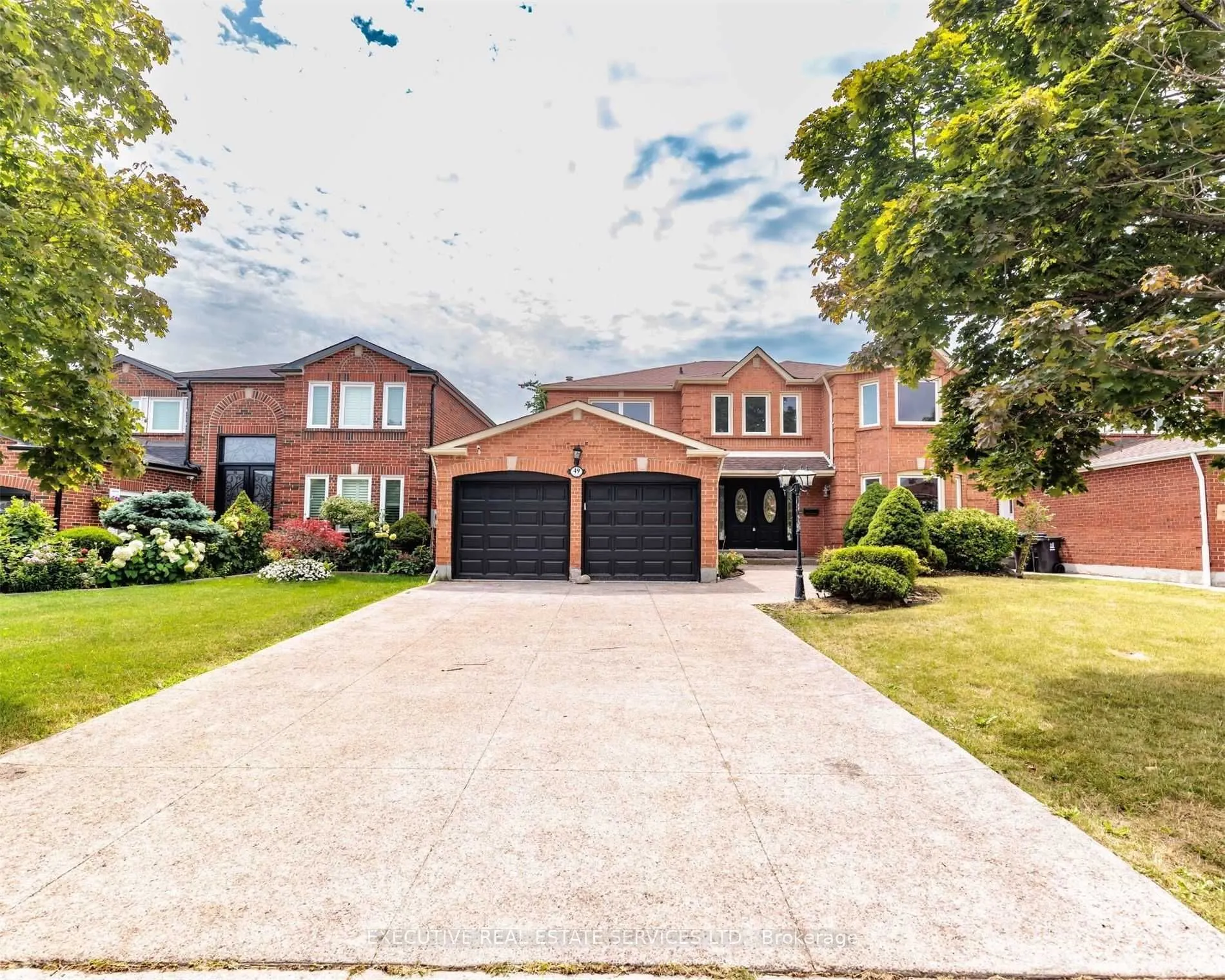 49 Bluenose Crescent