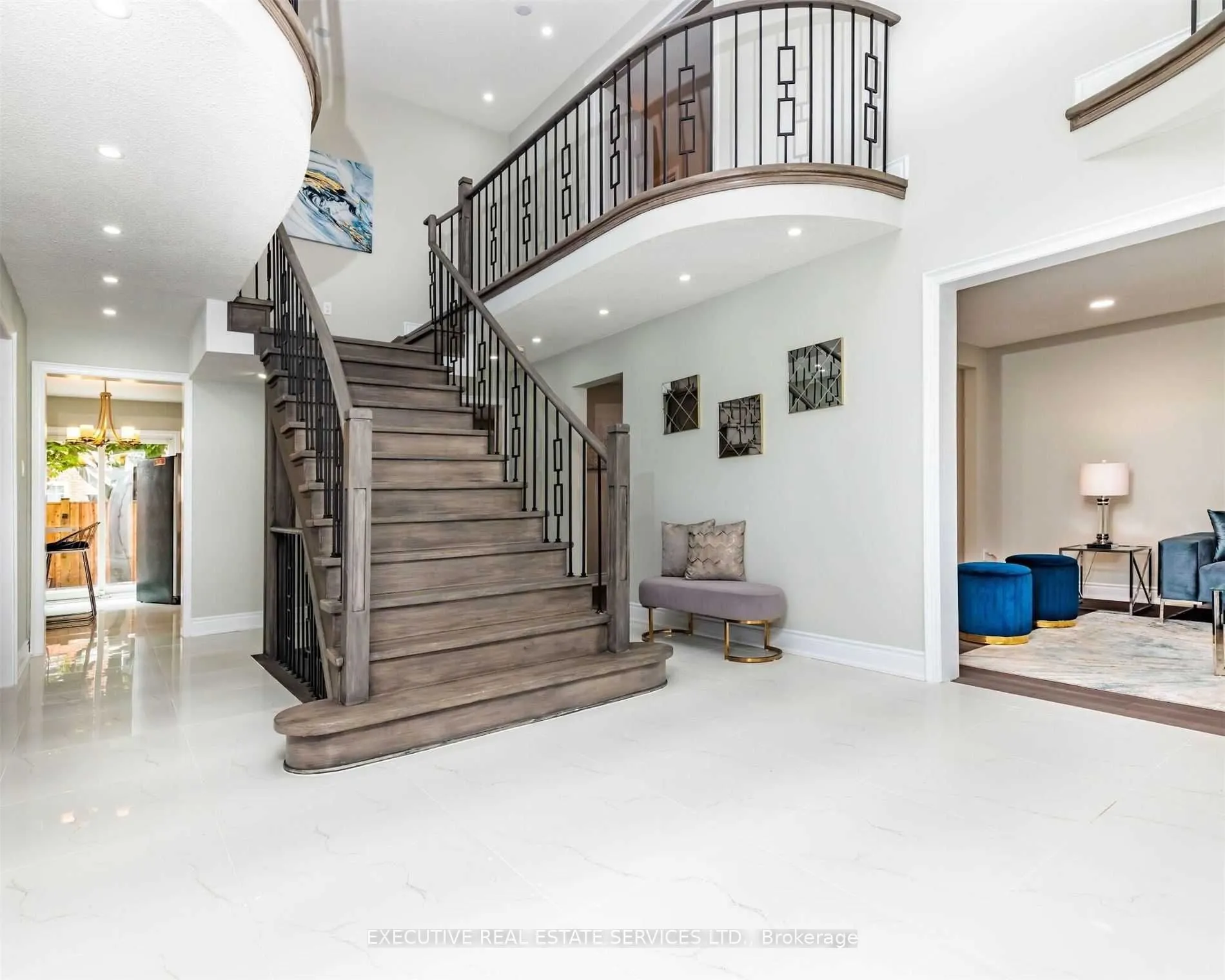 49 Bluenose Crescent