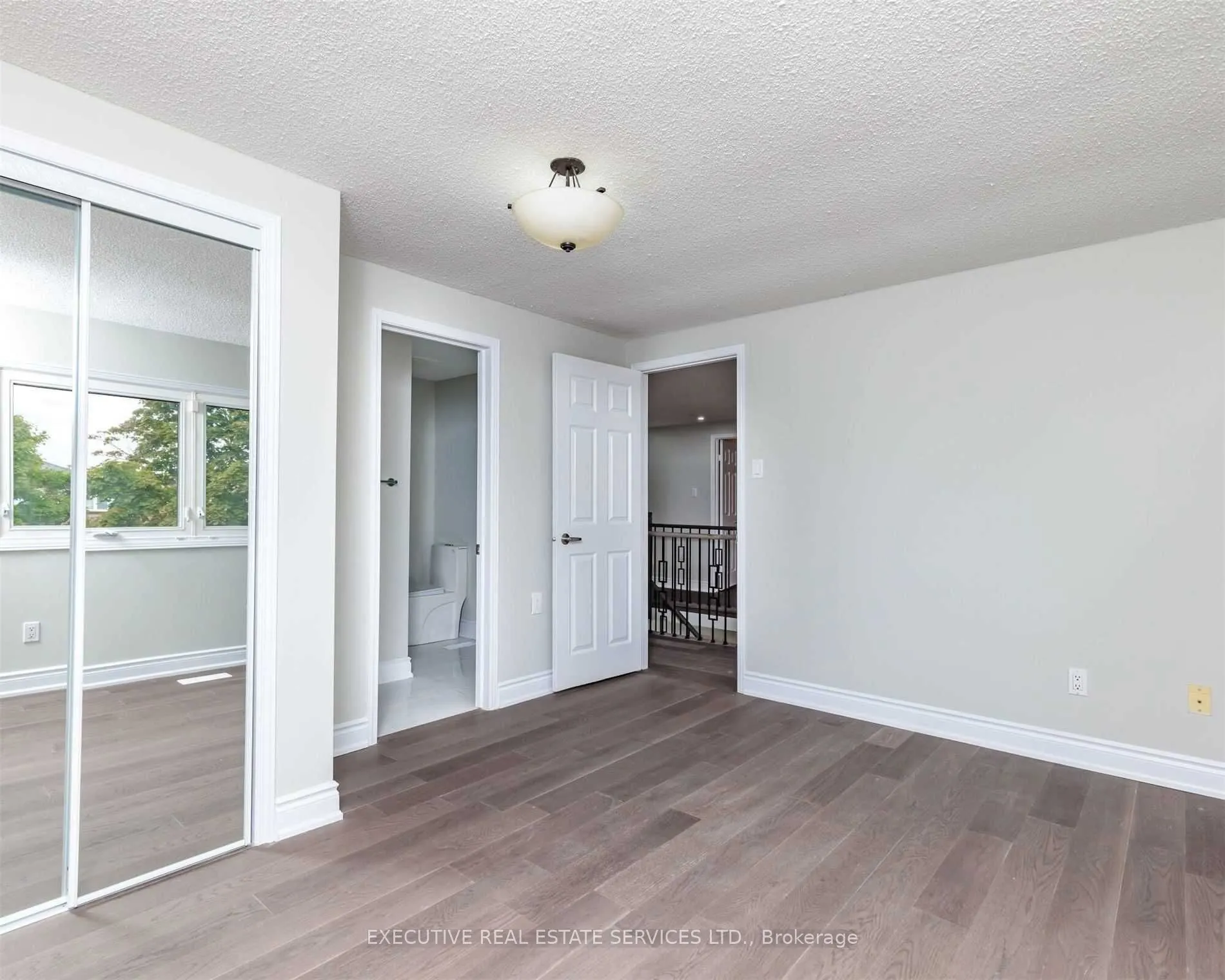 49 Bluenose Crescent