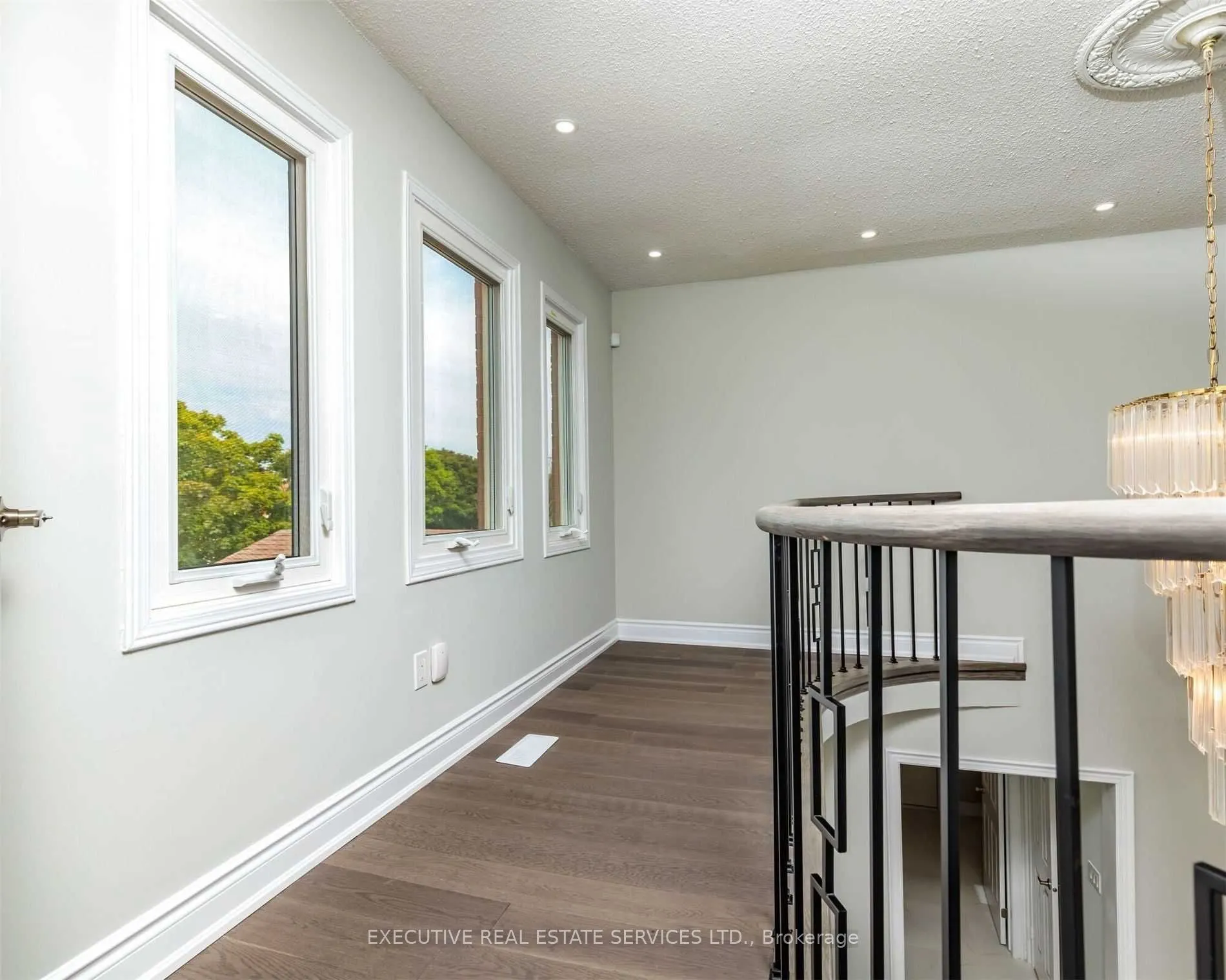 49 Bluenose Crescent