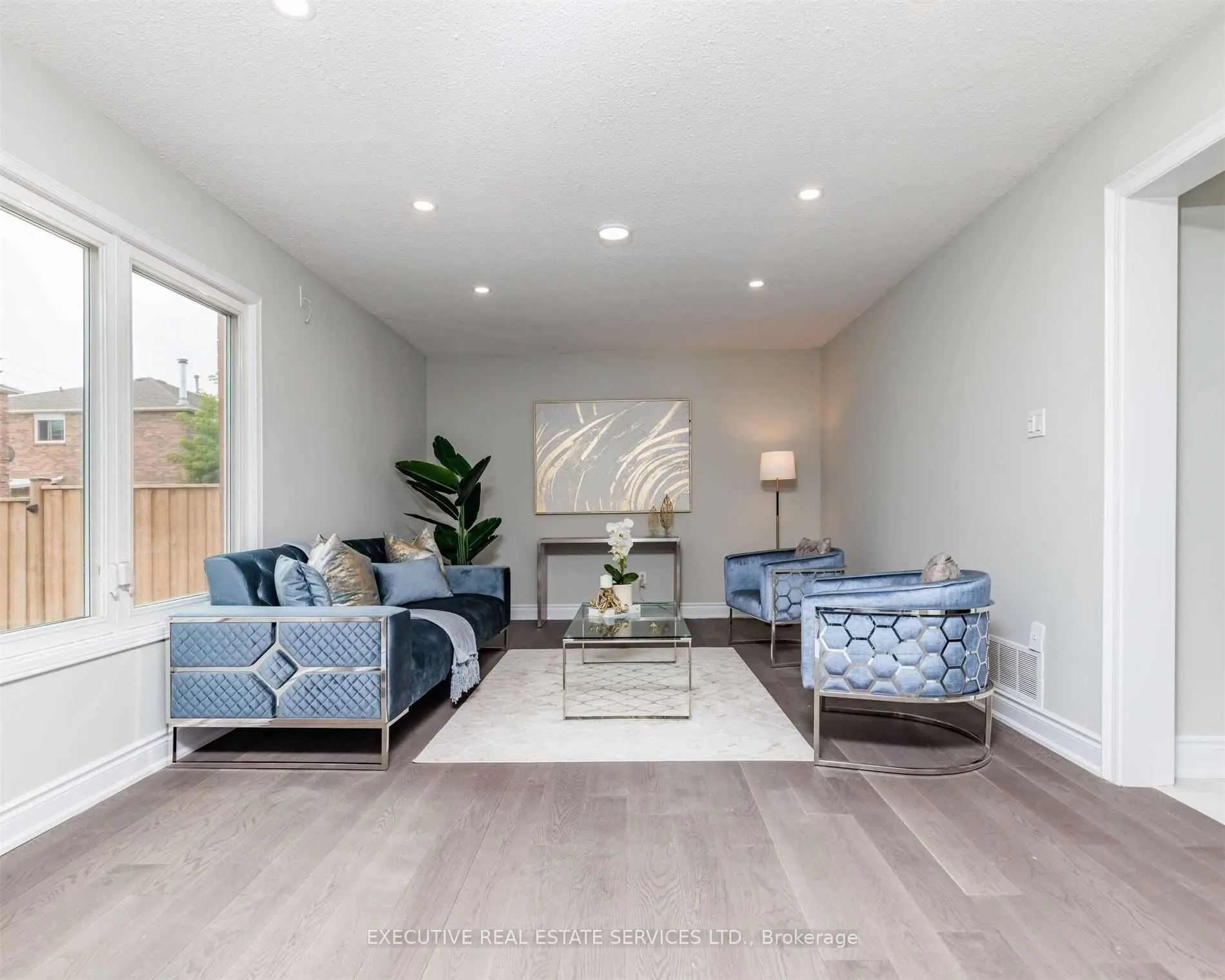 49 Bluenose Crescent
